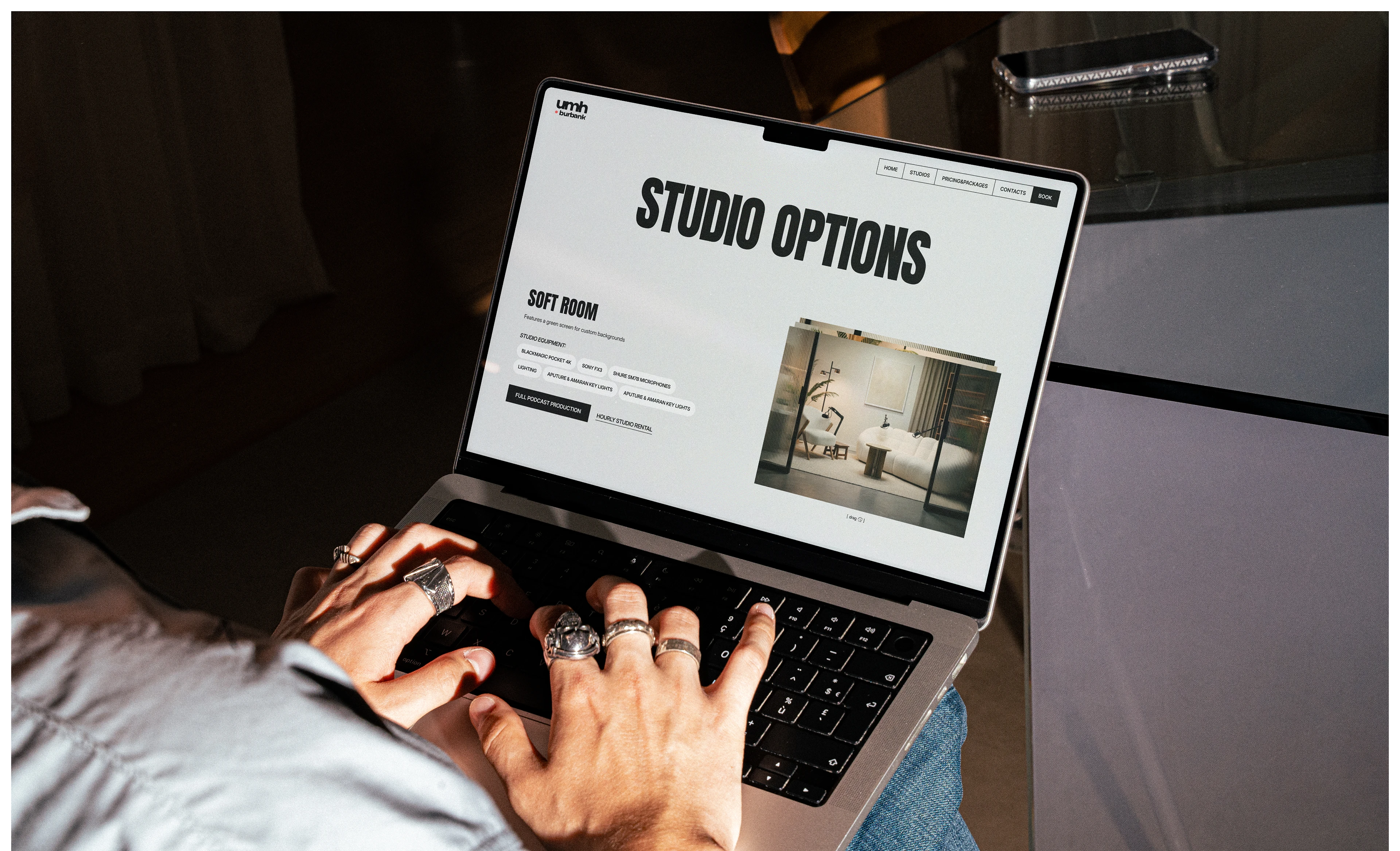 UMH Burbank | Дизайн сайта для подкаст-студии — Изображение №3 — Интерфейсы, Брендинг на Dprofile