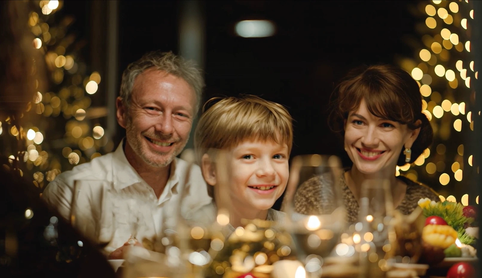 ВЫРУЧАЕМ. Х5 | Ai Made Ads — Изображение №4 — Анимация, Маркетинг на Dprofile