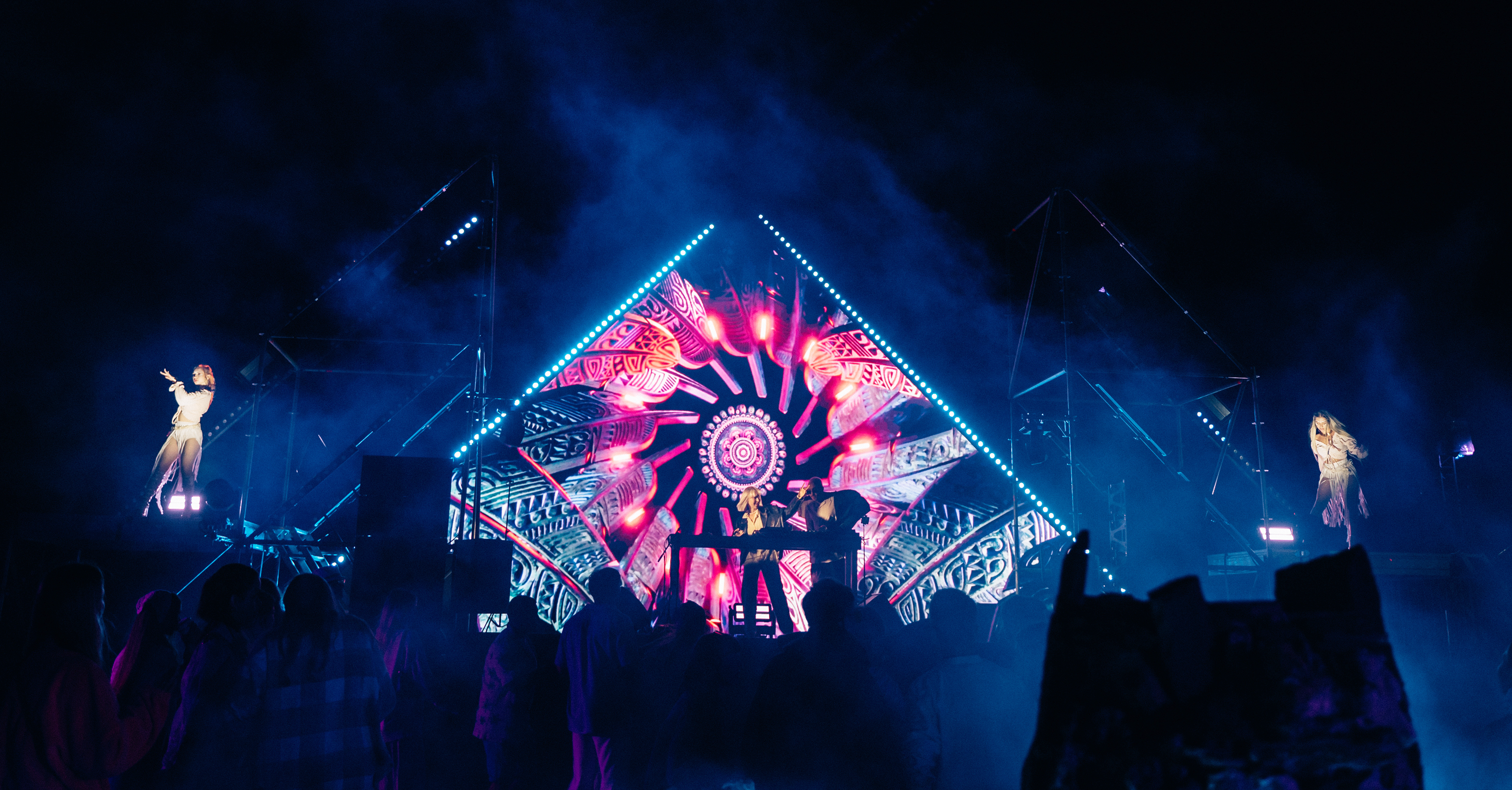 В ритме гор|Event-графика — Изображение №1 — Анимация на Dprofile