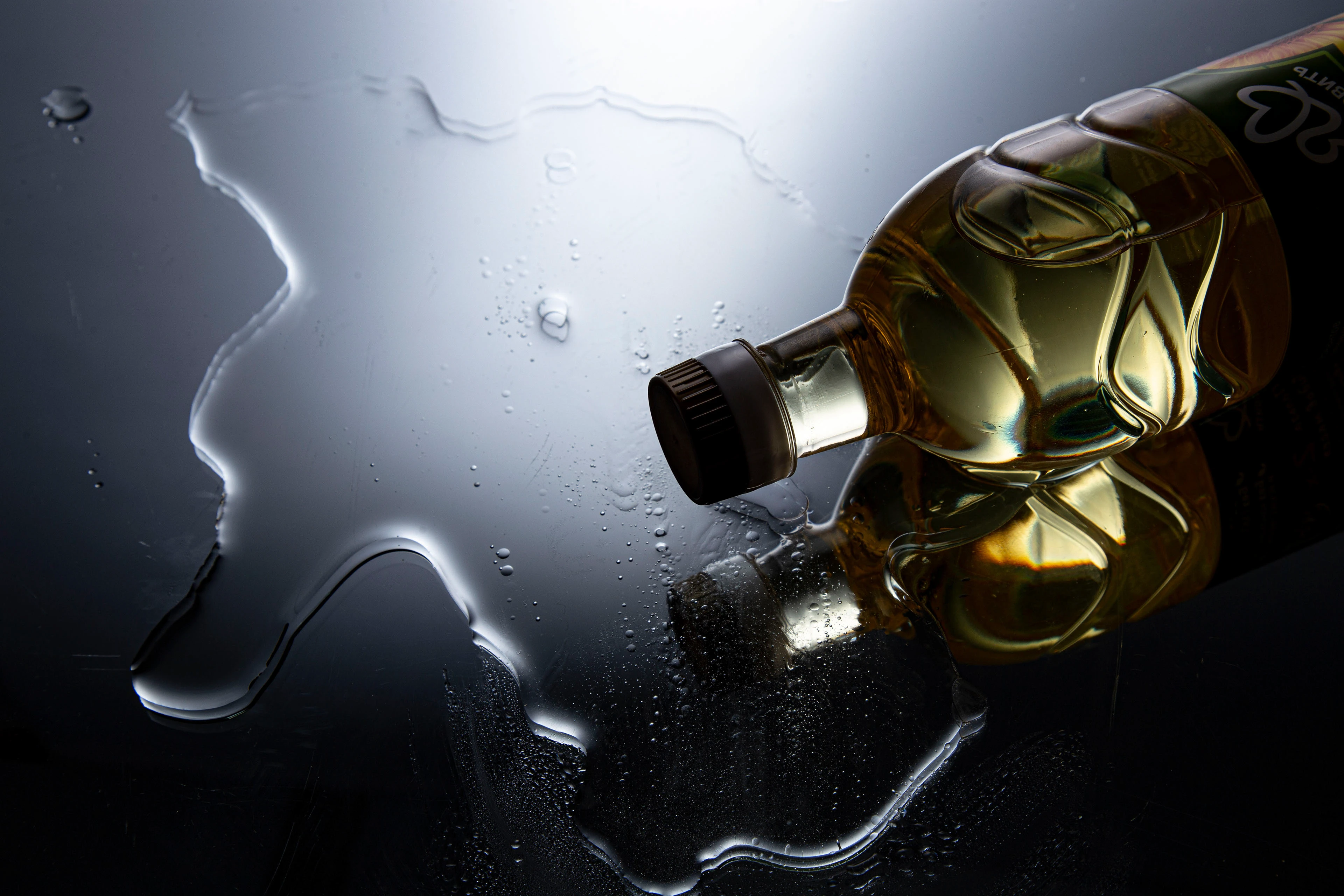 «Аннушка уже разлила масло» — Изображение №1 — Графика на Dprofile