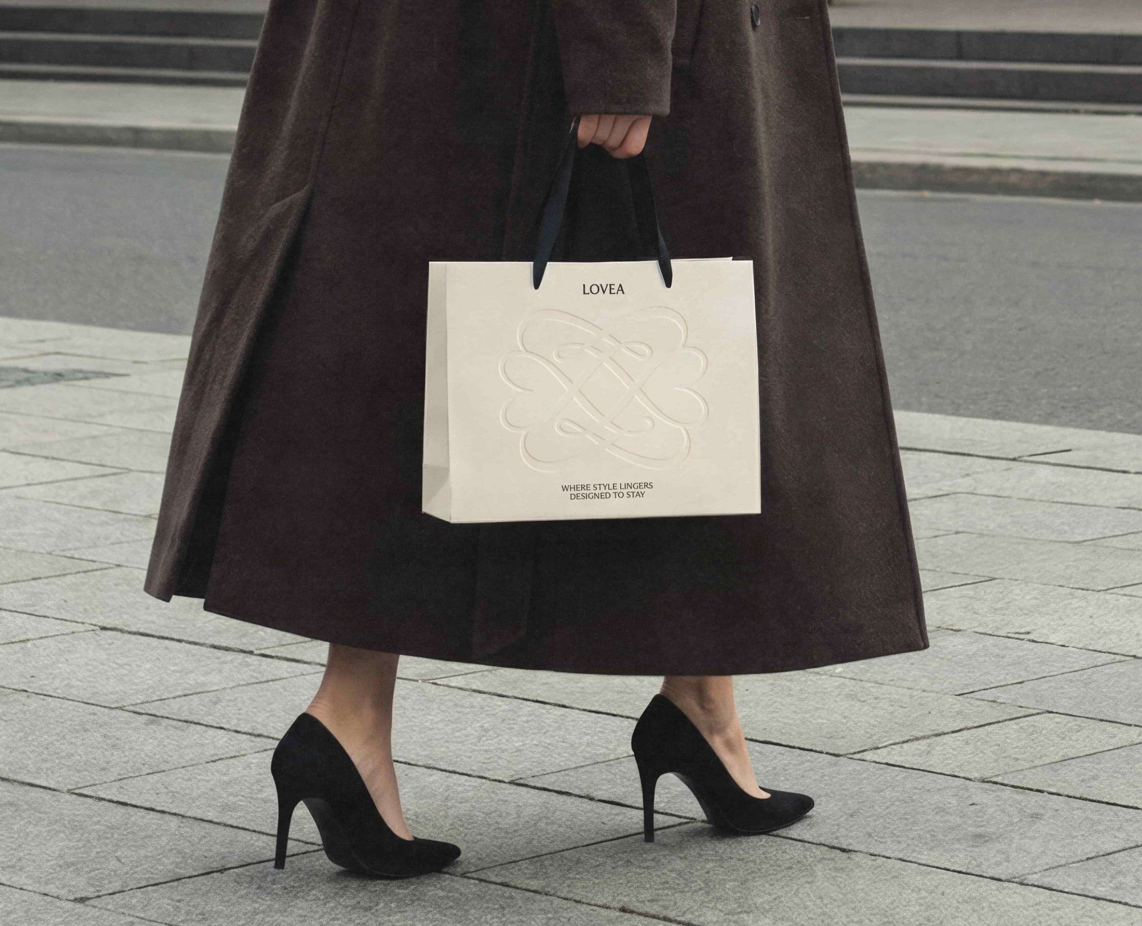 LOVEA — Visual Identity — Брендинг, Графика на Dprofile