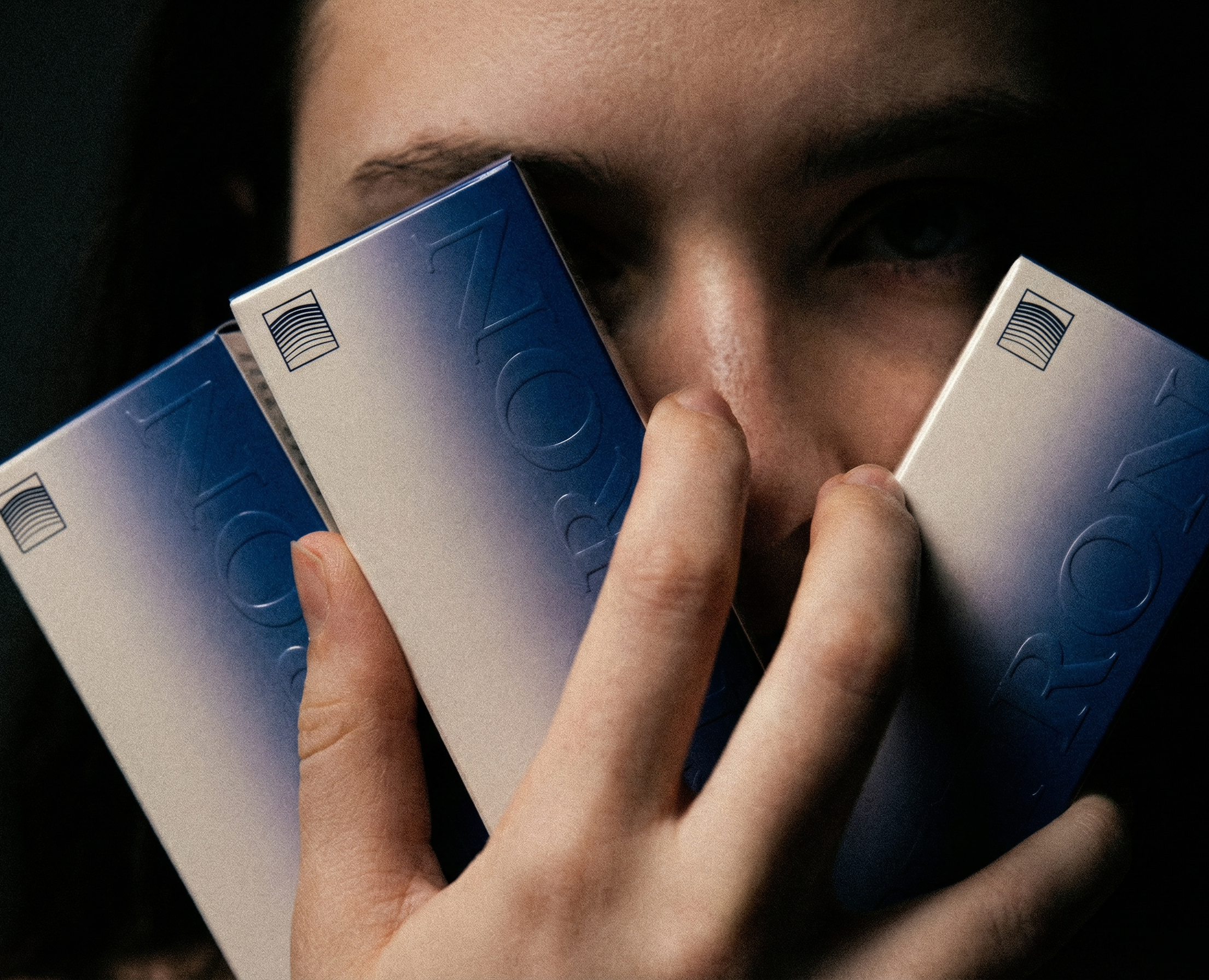 Подарочный набор парфюмерии — Брендинг, Графика на Dprofile