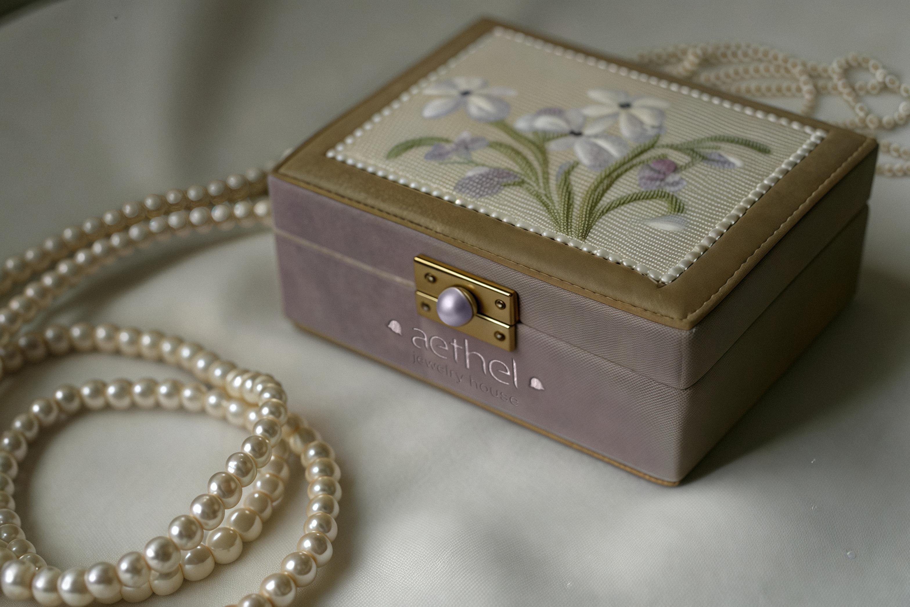 Aethel Jewelry House — Изображение №2 — Брендинг на Dprofile