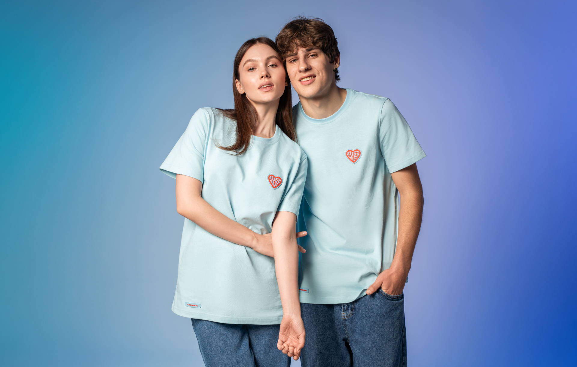 Тревелзависимый мерч — Изображение №4 — Брендинг, Графика на Dprofile