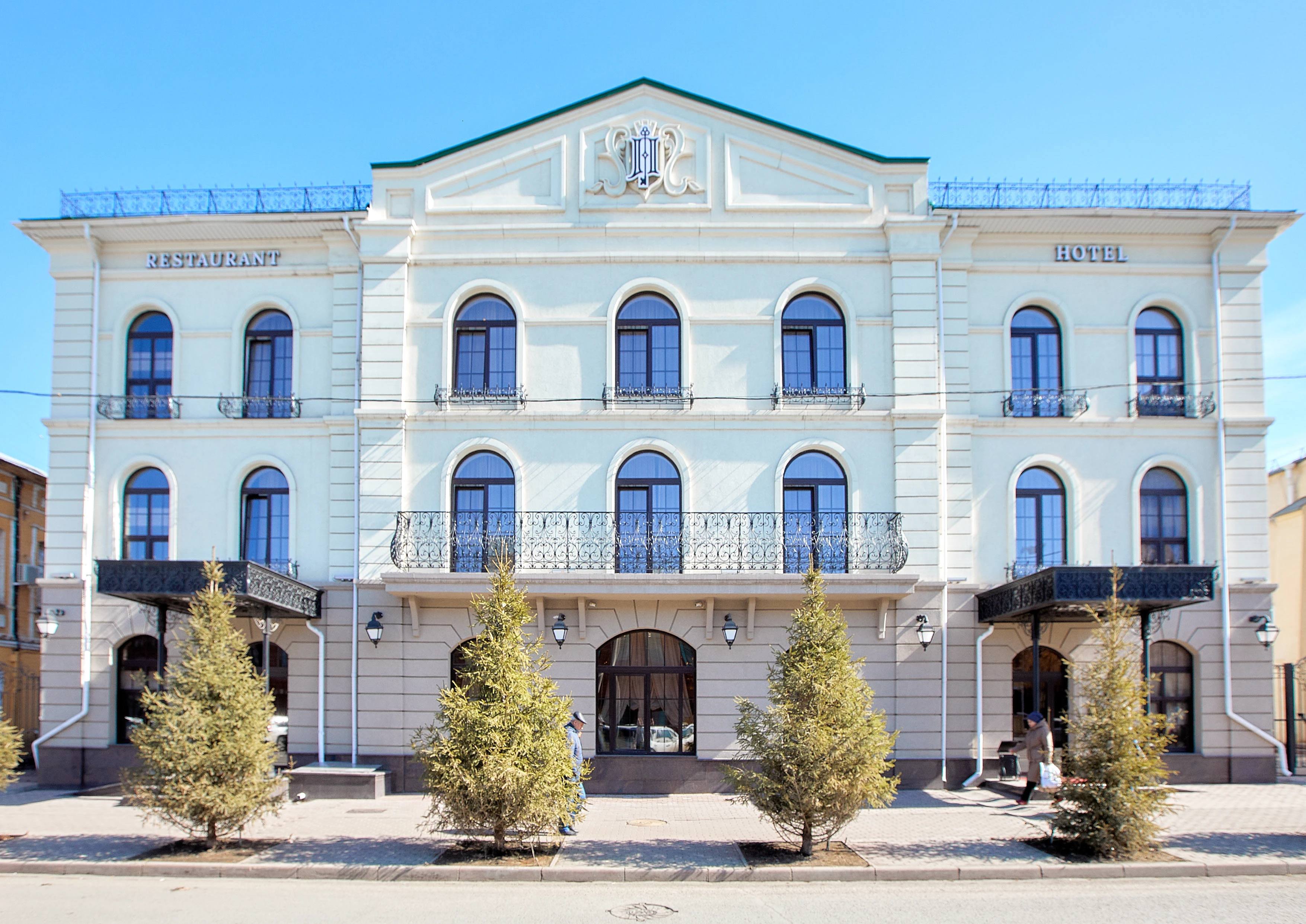 Айдентика для отеля "Покровский" — Изображение №2 — Брендинг на Dprofile