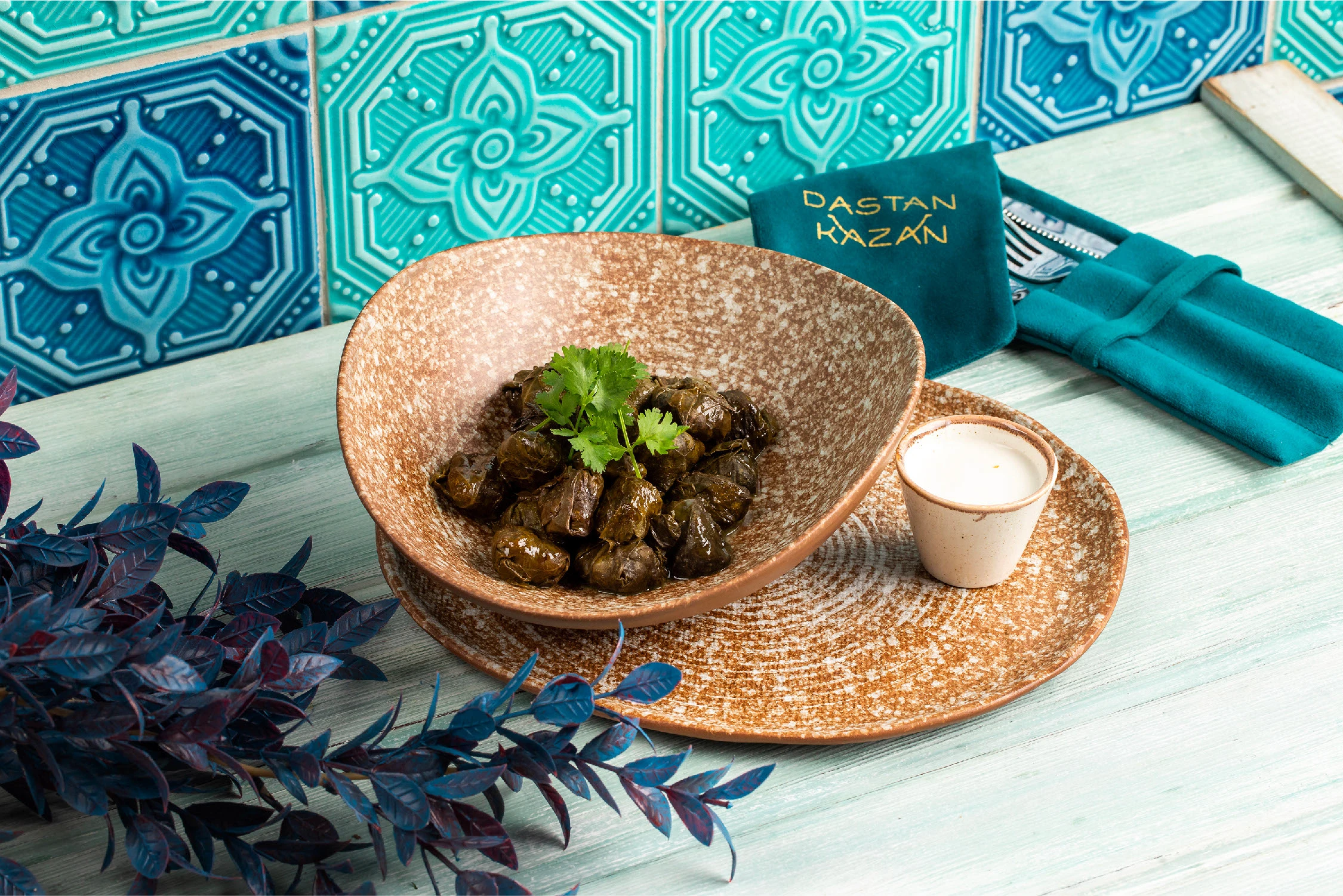 Айдентика для ресторана "DASTAN KAZAN" — Изображение №13 — Брендинг на Dprofile