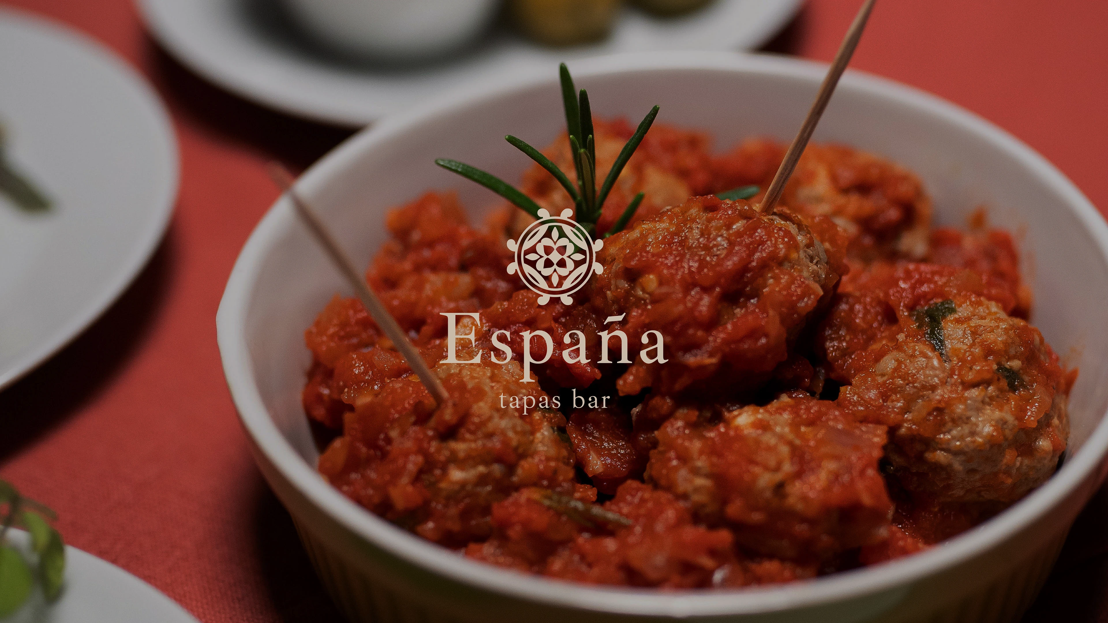 Айдентика тапас бар для фуд-корта — Изображение №1 — Брендинг на Dprofile