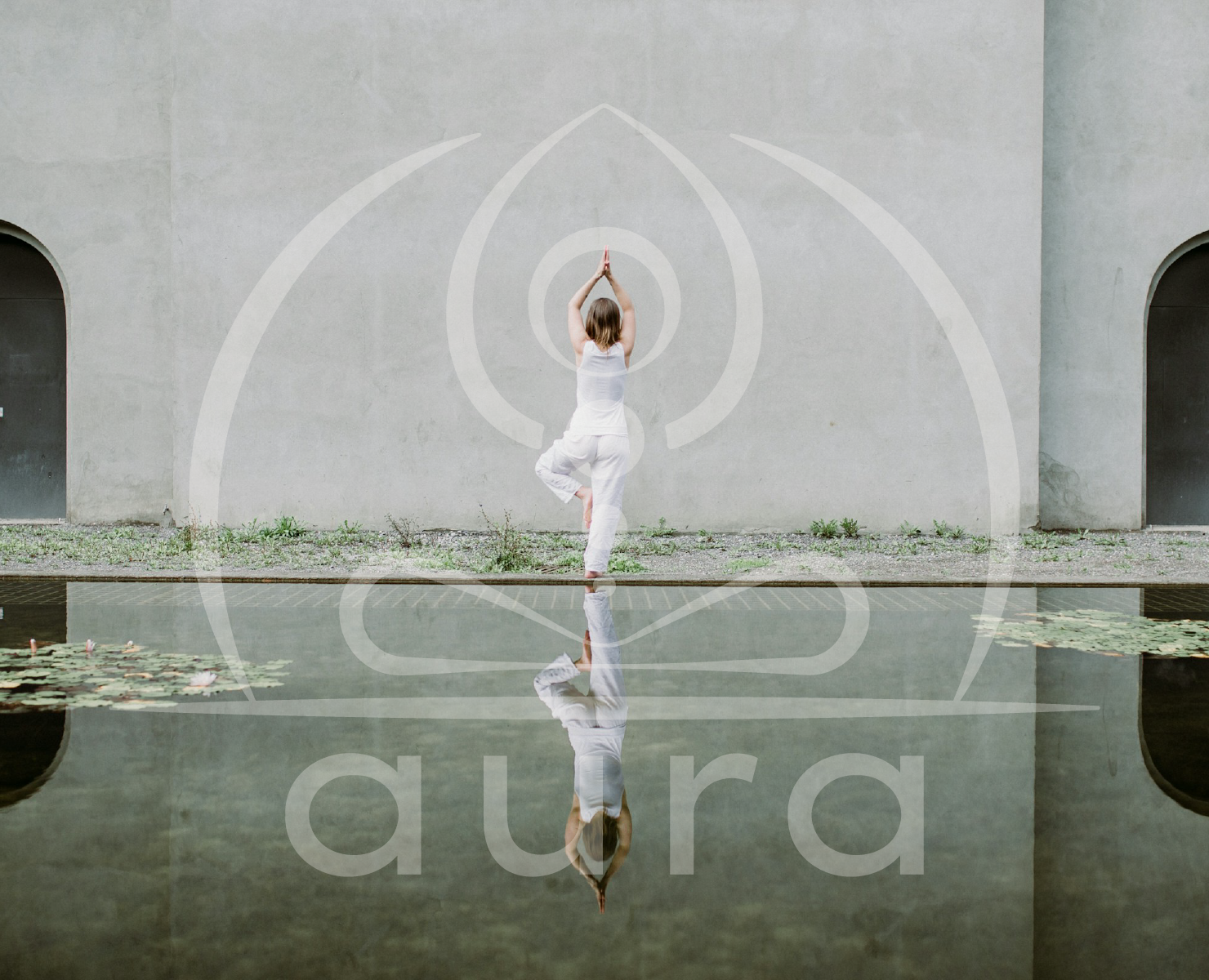 Логотип для студии йоги — Брендинг на Dprofile