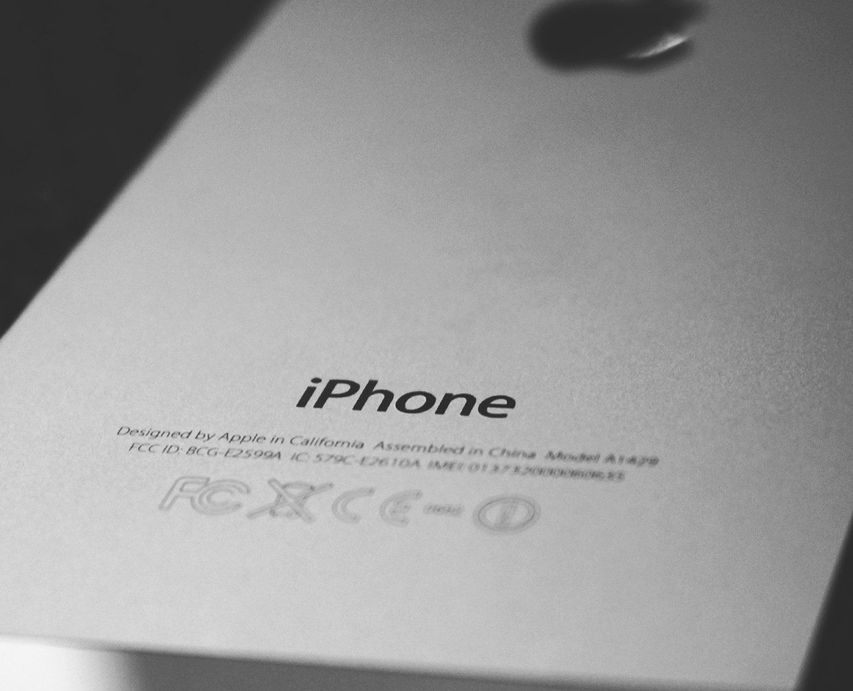 Фотография и ретушь iPhone + СММ реклама — Графика, Маркетинг на Dprofile