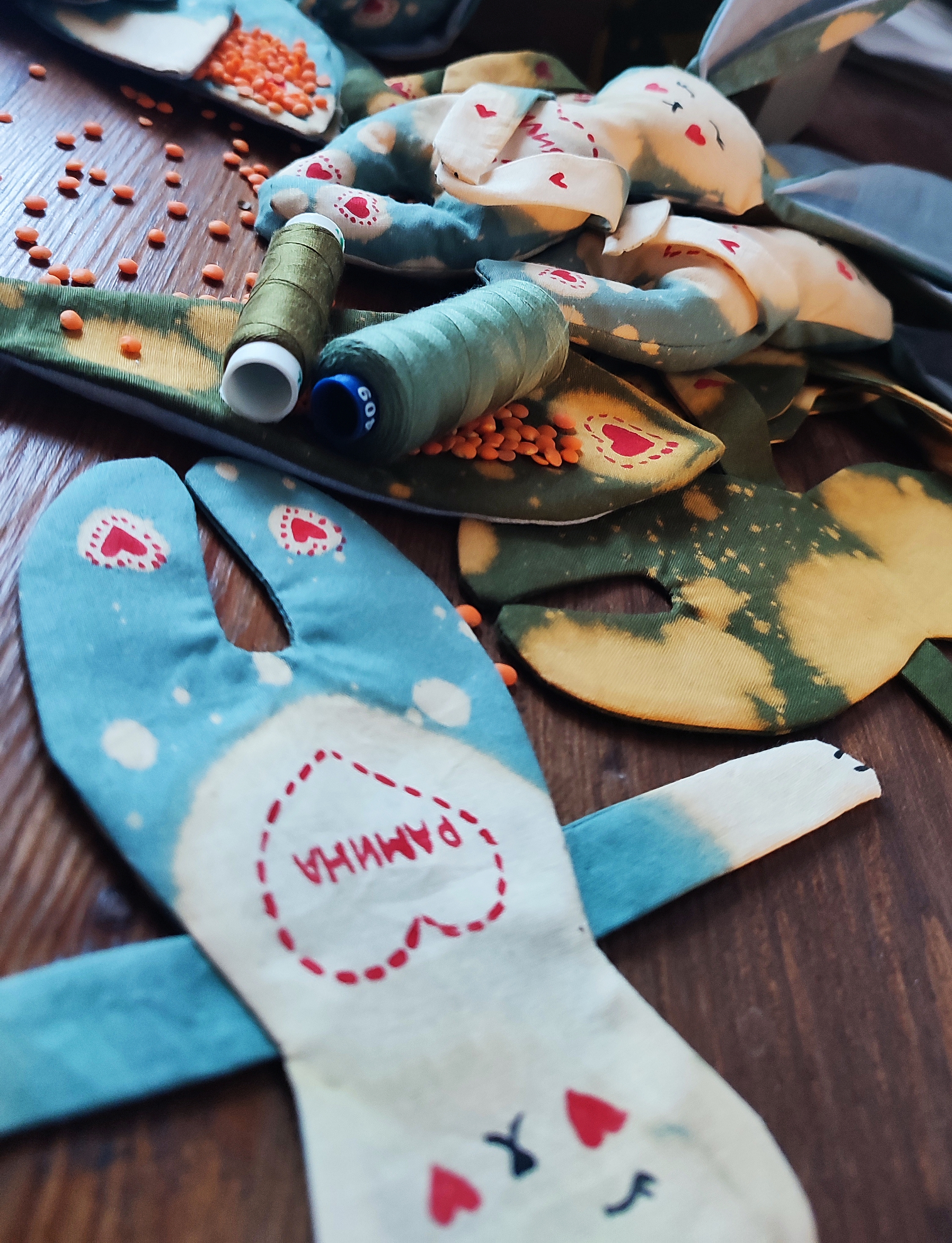 Игрушка "Зайчик-развивающий" — Изображение №3 — Брендинг, Иллюстрация на Dprofile