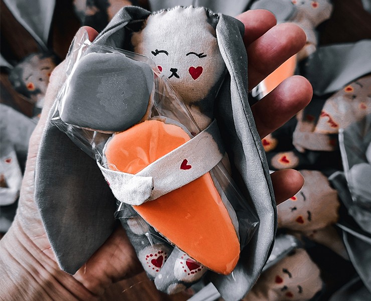 Игрушка "Зайчик-развивающий" на Dprofile