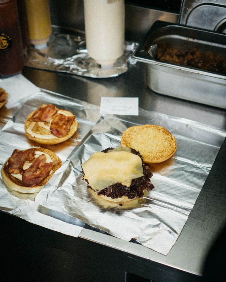 SIZL DRIZZLE Burger & fries — Изображение №21 — Брендинг на Dprofile