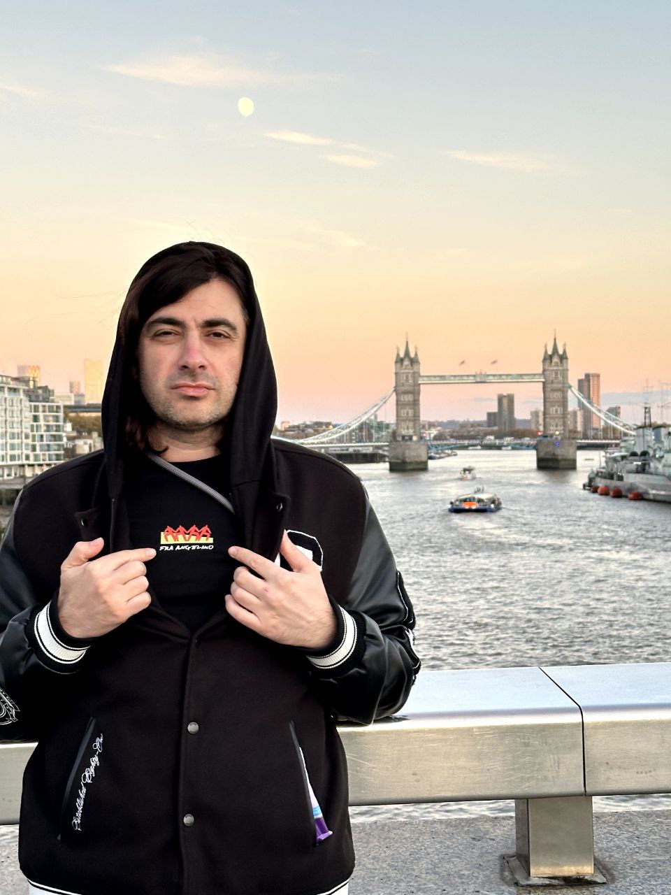 Мерч для музыкальной группы — Изображение №11 — Брендинг, Графика на Dprofile