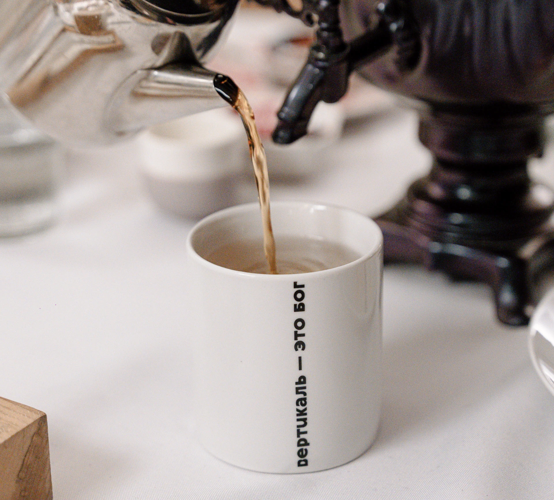 Фарфор «Неиз­вест­ный» — Изображение №8 — Брендинг, Графика на Dprofile