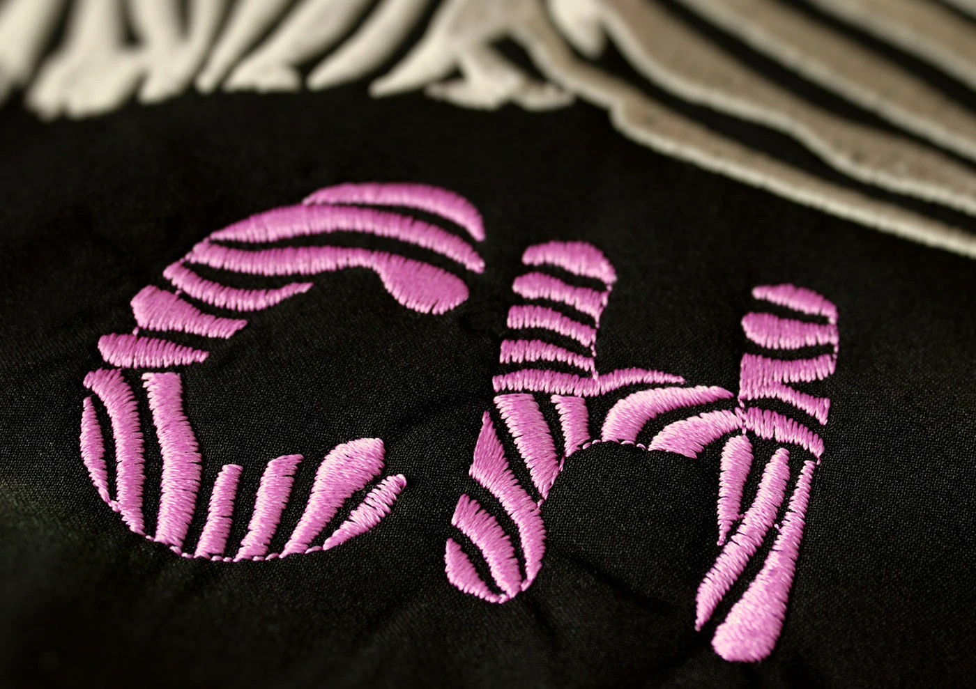 Машинная вышивка для ТМ GnK - большая подборка — Изображение №156 — Брендинг на Dprofile