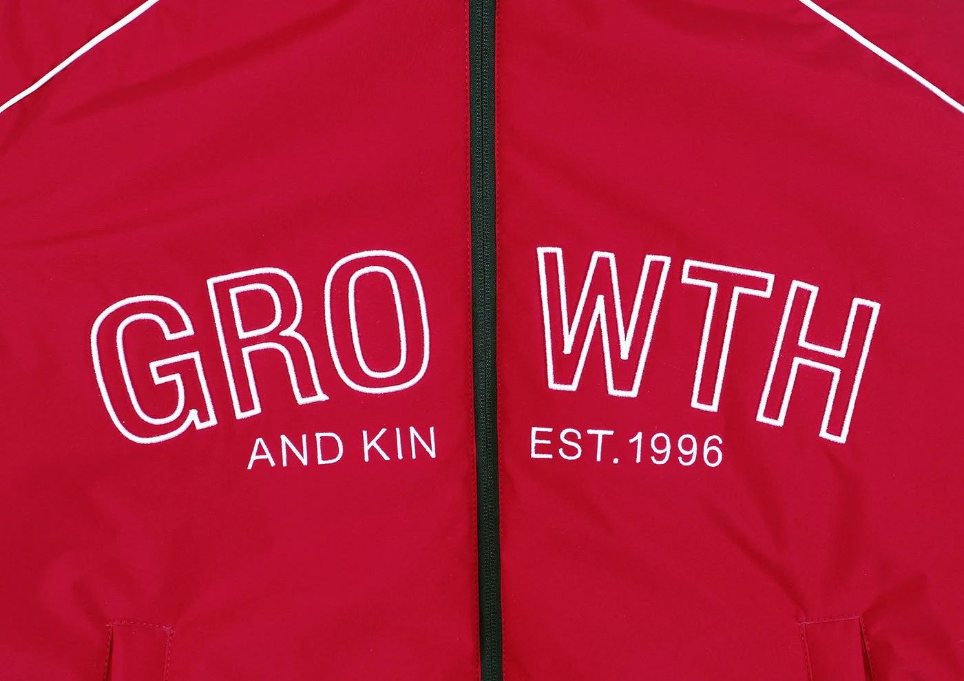 Машинная вышивка для ТМ GnK - большая подборка — Изображение №142 — Брендинг на Dprofile