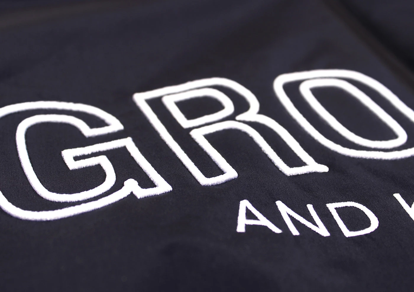 Машинная вышивка для ТМ GnK - большая подборка — Изображение №143 — Брендинг на Dprofile