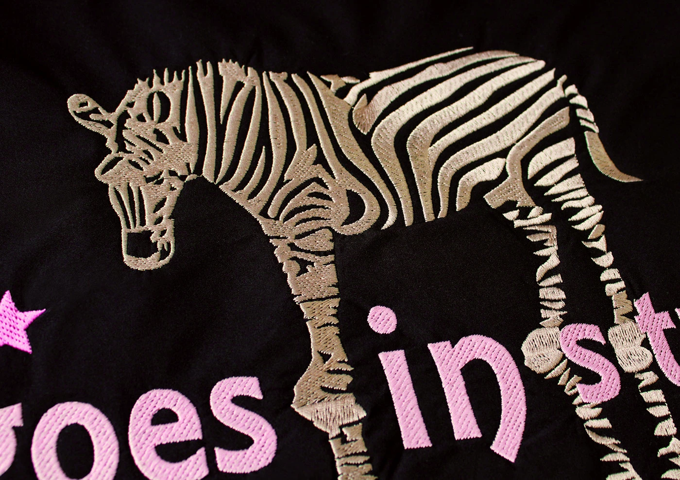 Машинная вышивка для ТМ GnK - большая подборка — Изображение №155 — Брендинг на Dprofile