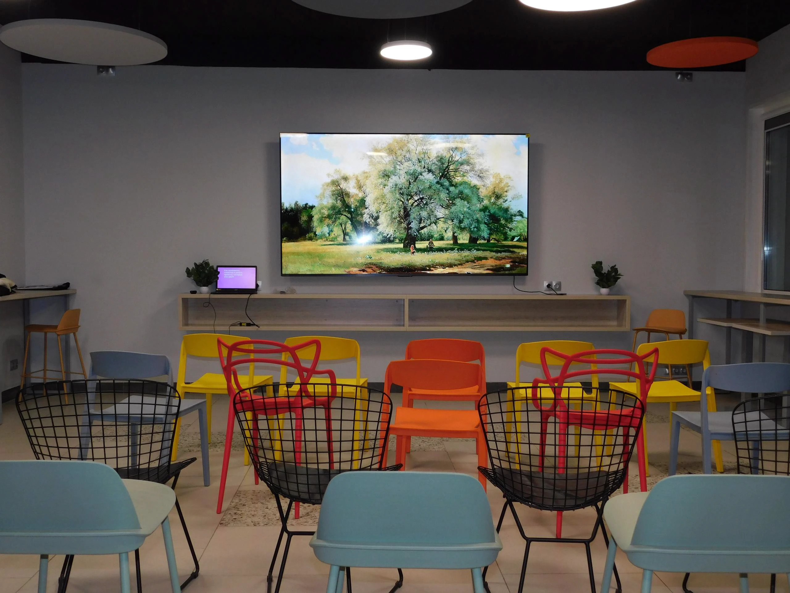 ДИЗАЙН ВОКРУГ НАС - неделя граф. дизайна в МВЕУ — Изображение №5 — Брендинг, Маркетинг на Dprofile