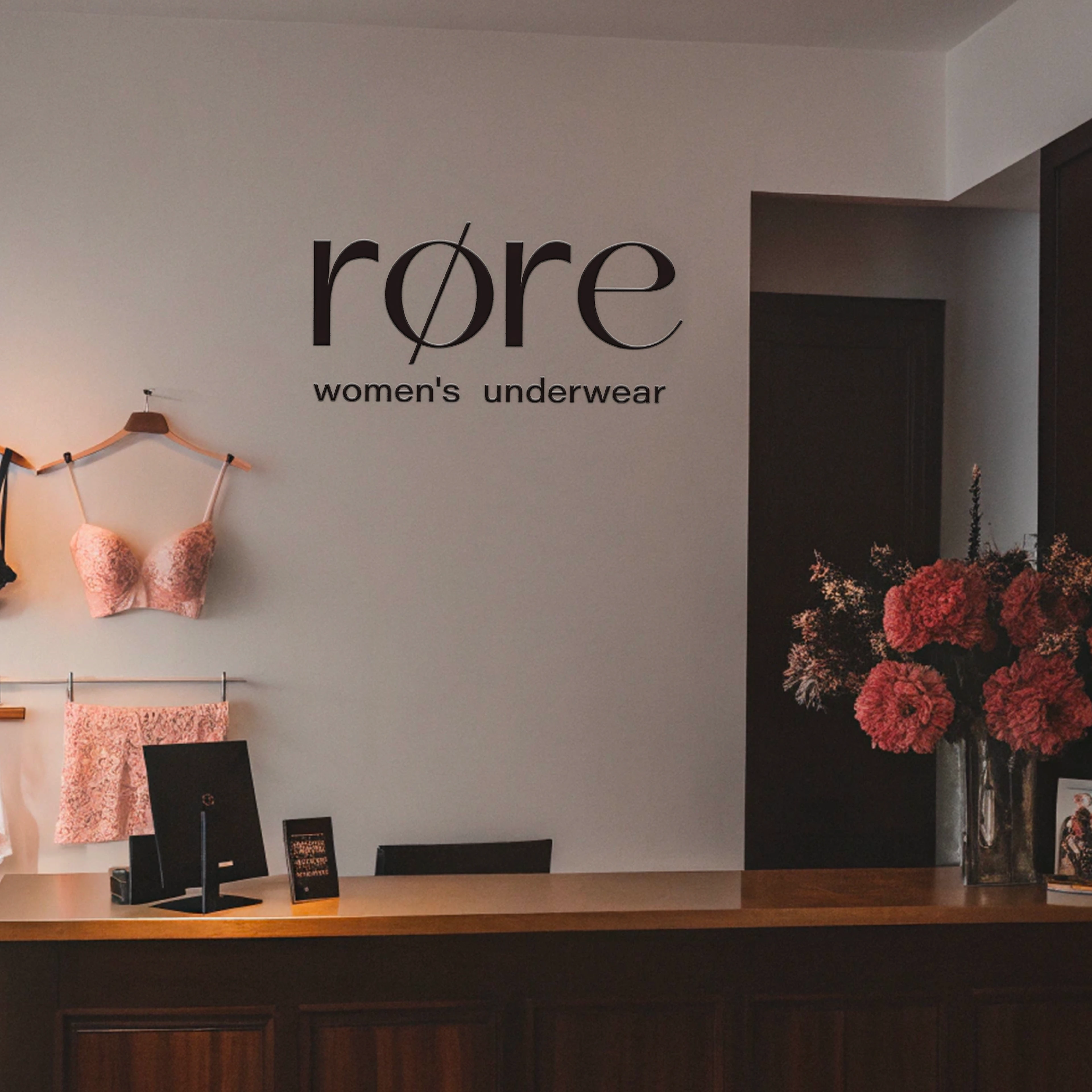 røre | брендинг для бутика женского нижнего белья — Изображение №1 — Брендинг на Dprofile