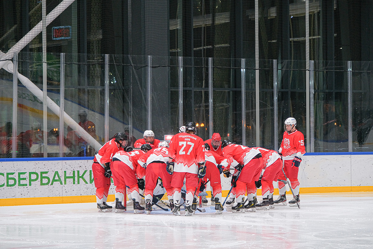 Брендинг команды  СРБ на зимней Сбербанкиаде — Изображение №9 — Брендинг, Графика на Dprofile