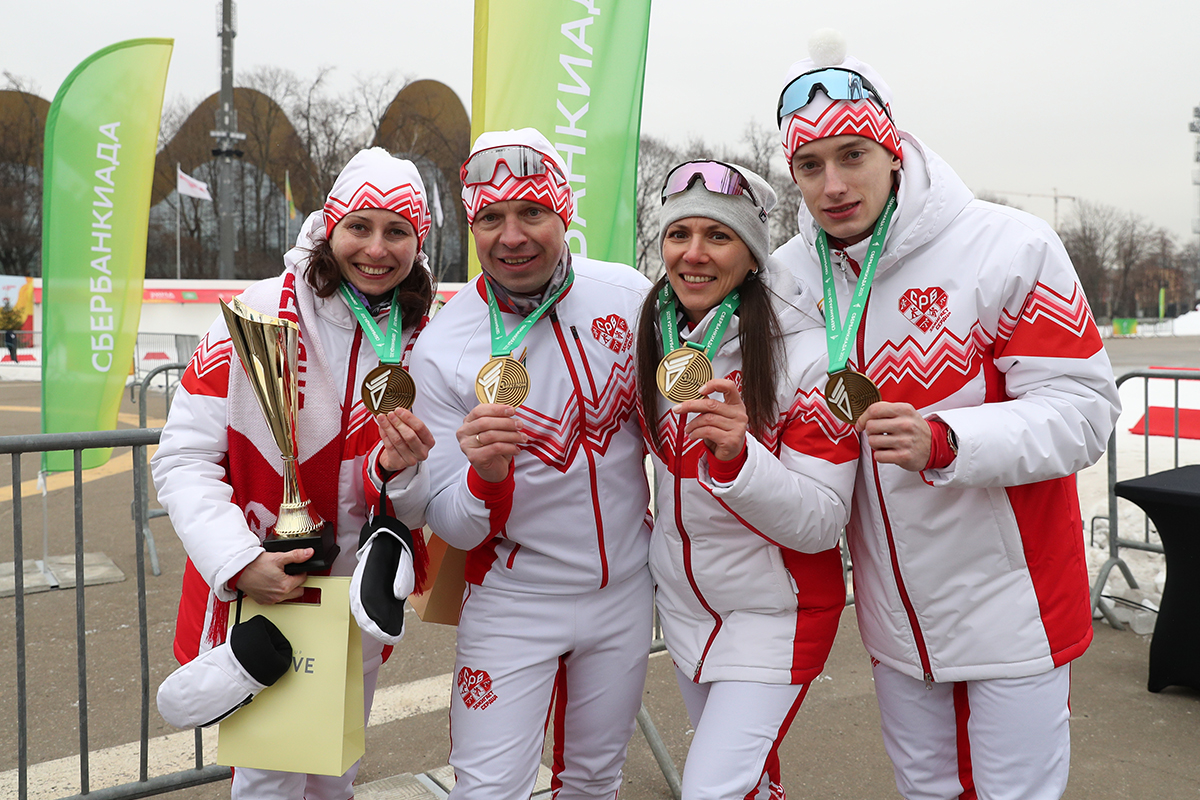 Брендинг команды  СРБ на зимней Сбербанкиаде — Изображение №10 — Брендинг, Графика на Dprofile