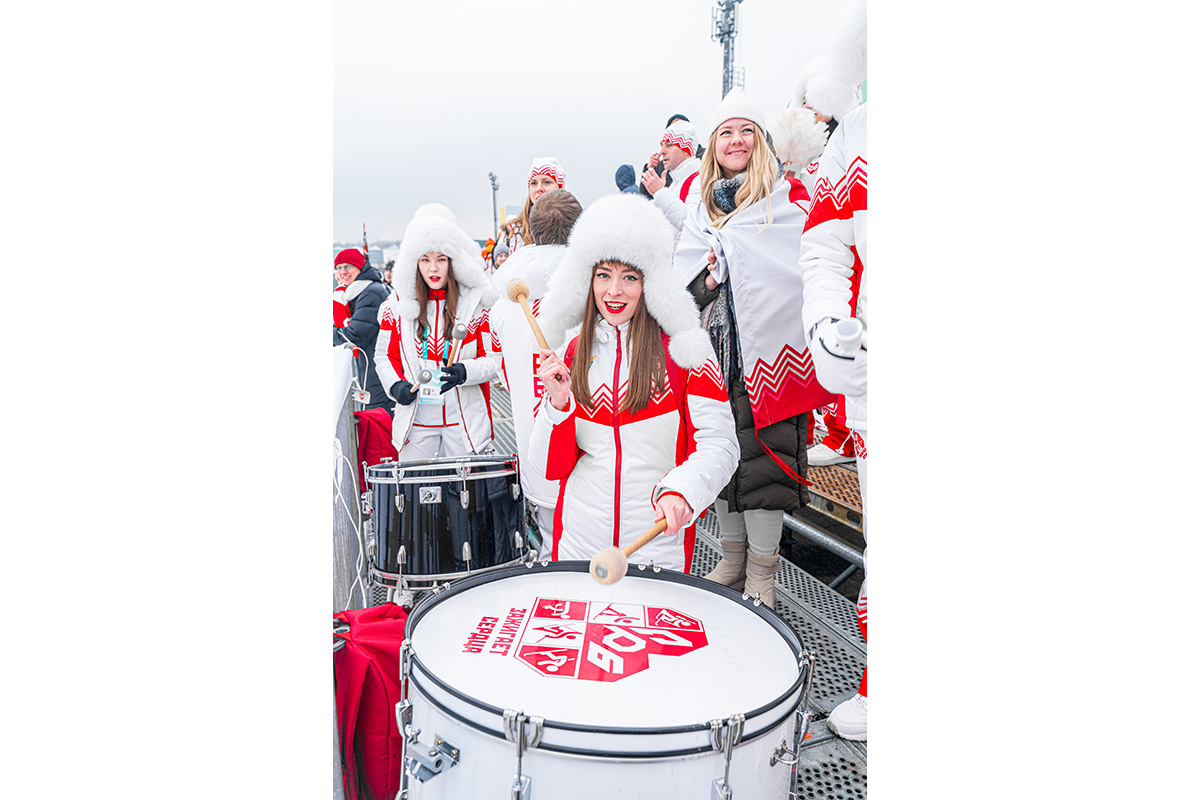 Брендинг команды  СРБ на зимней Сбербанкиаде — Изображение №13 — Брендинг, Графика на Dprofile