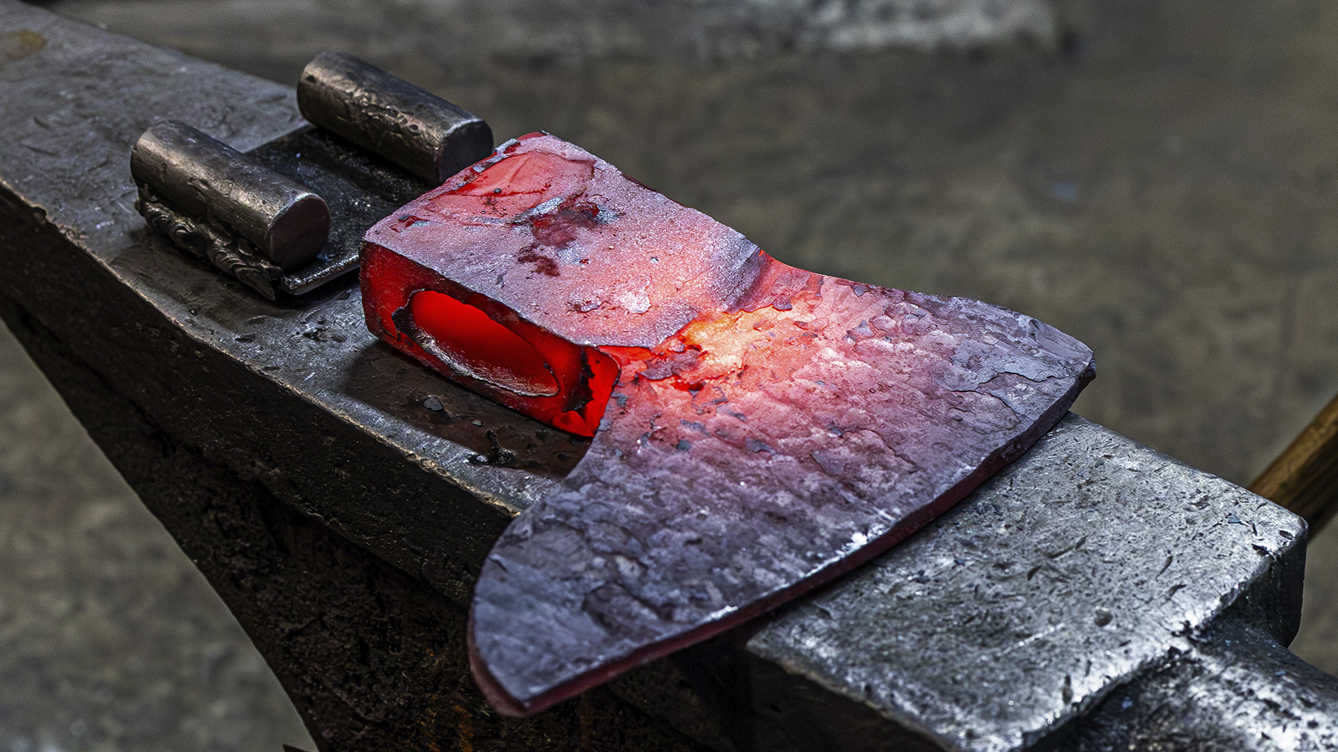 Сказ о мастерах — Изображение №3 — Брендинг, Промдизайн на Dprofile