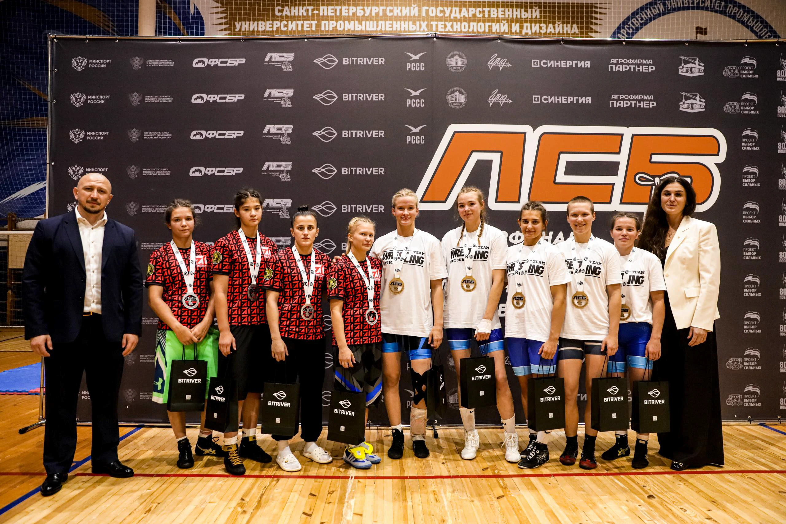 Оформление мероприятия "Лига студенческой борьбы" — Изображение №13 — Брендинг, Графика на Dprofile