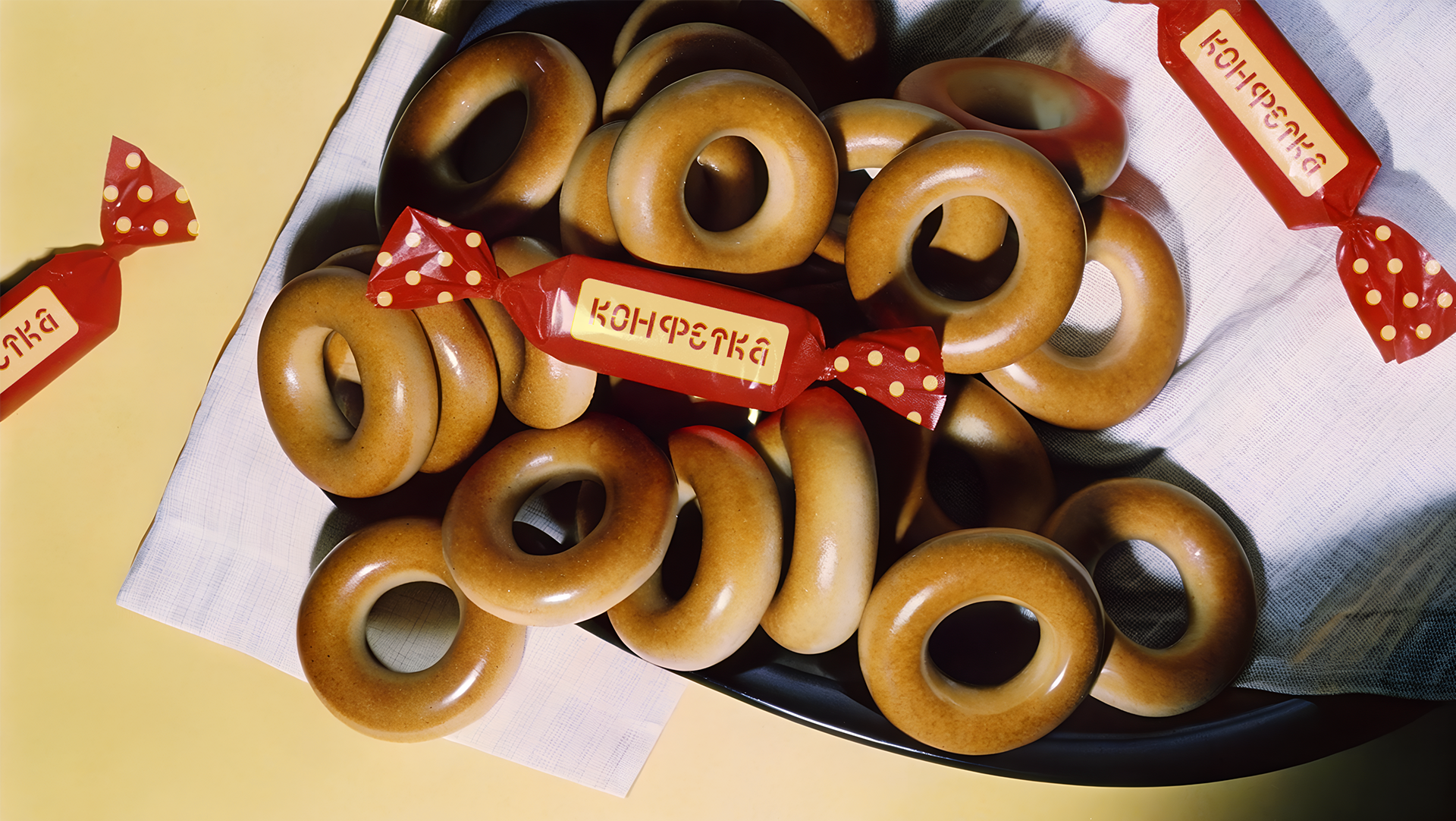 шрифт НЕВАЛЯШКА — Изображение №3 — Брендинг, Графика на Dprofile