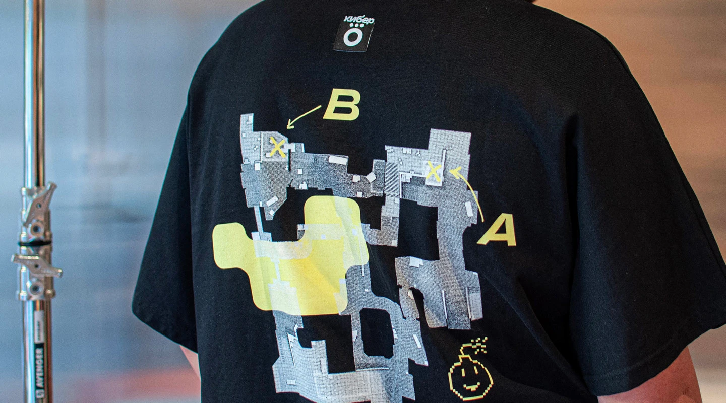 Okko Кибер | Айдентика и коллекция мерча — Изображение №7 — Брендинг на Dprofile