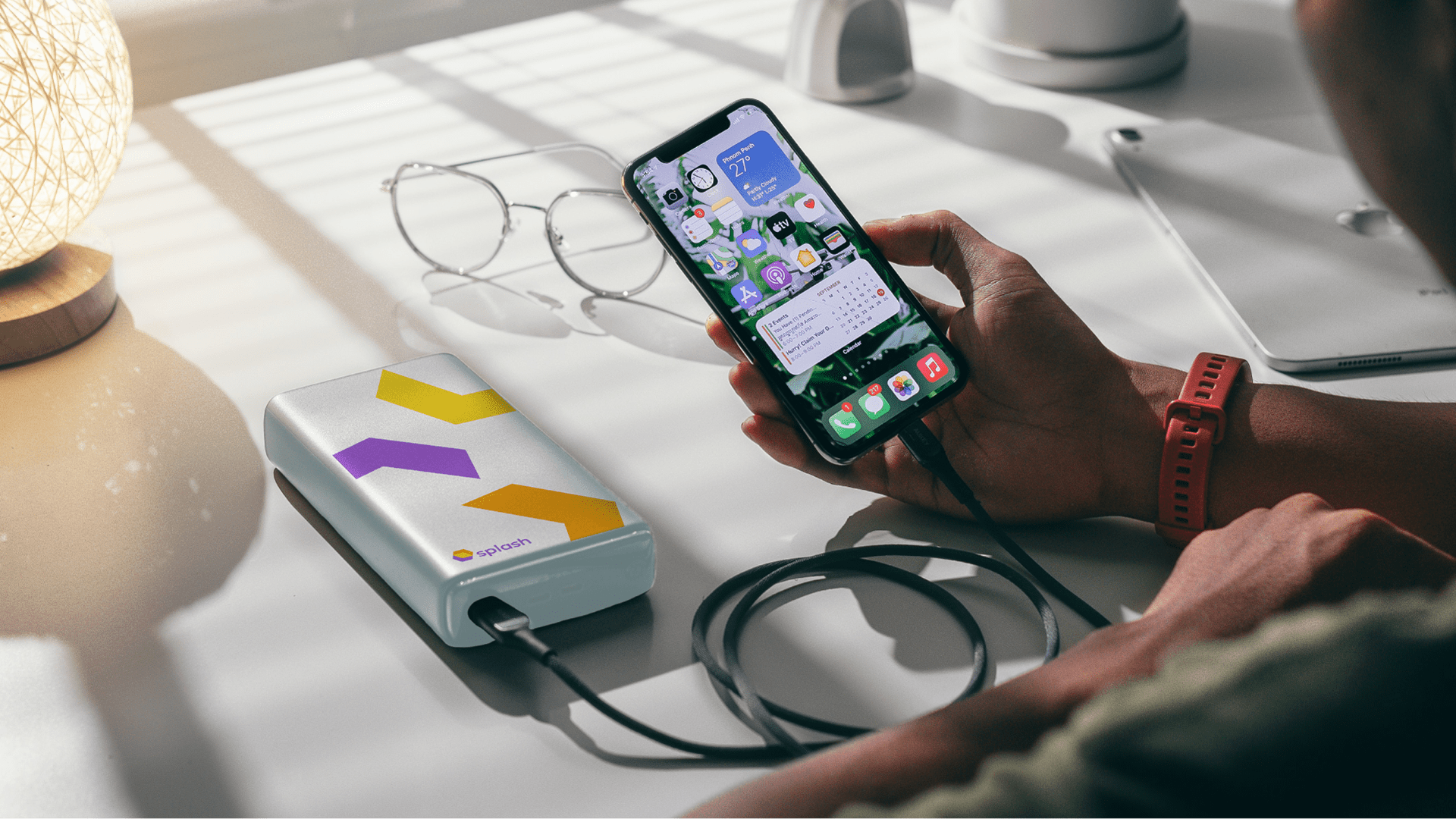 Splash - sharing powerbank. Brand identity. — Изображение №1 — Брендинг, Графика на Dprofile