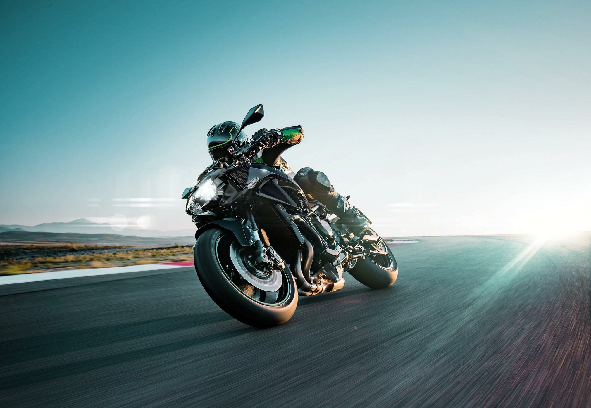 Concept Kawasaki H2R landing page — Изображение №2 — Интерфейсы, Брендинг, Графика на Dprofile