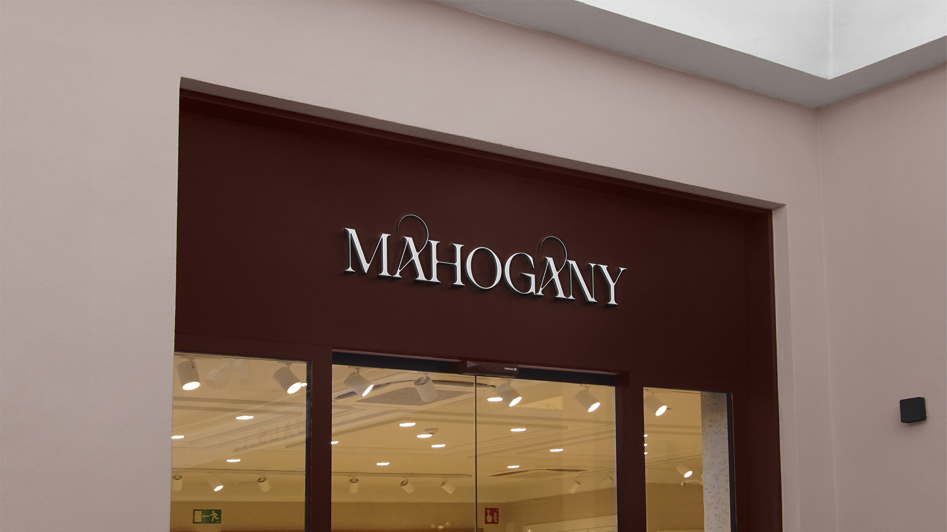 Mahogany — Clothing Brand | Identity — Изображение №10 — Брендинг на Dprofile