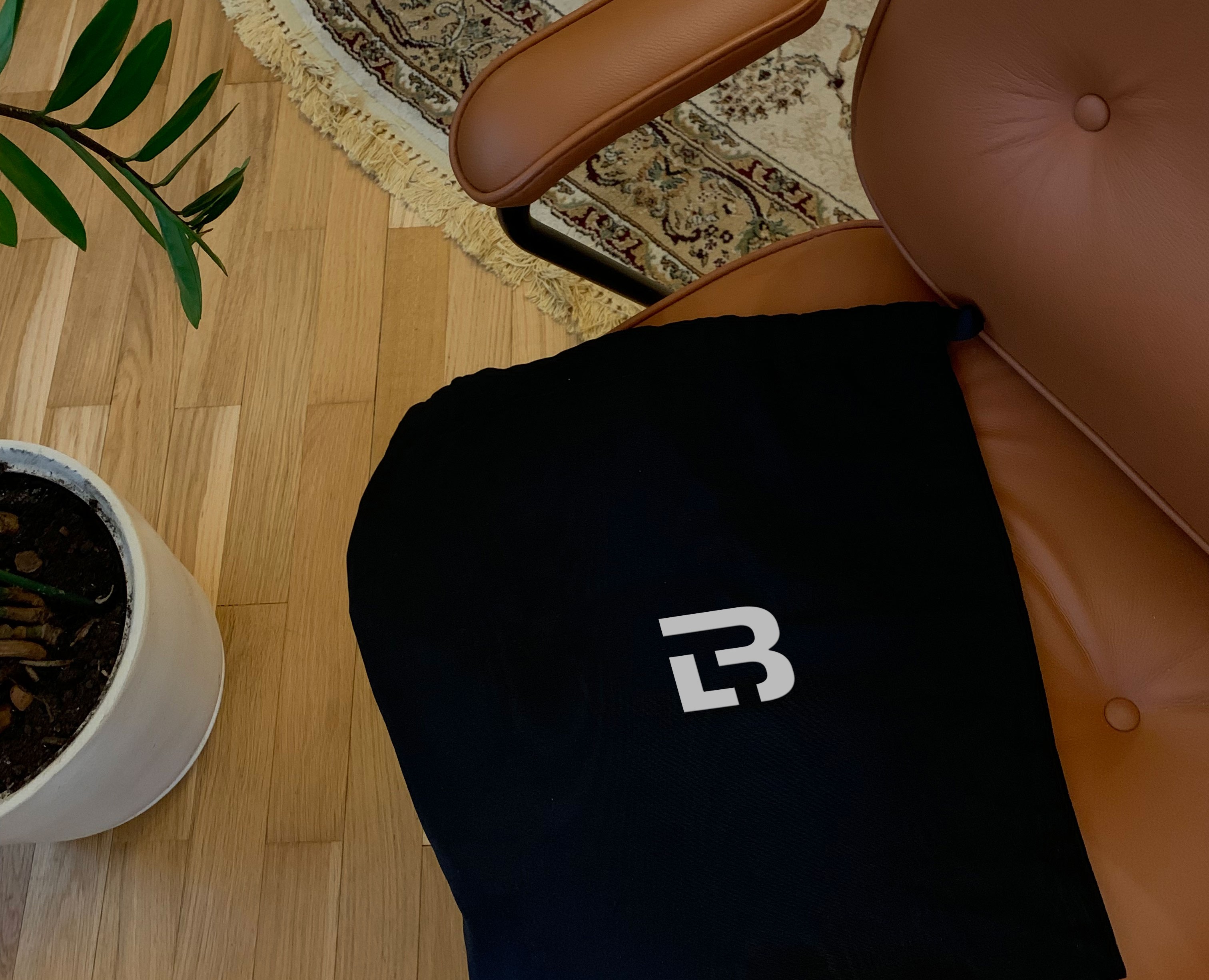 Бренд базовой одежды LABORBASE на Dprofile