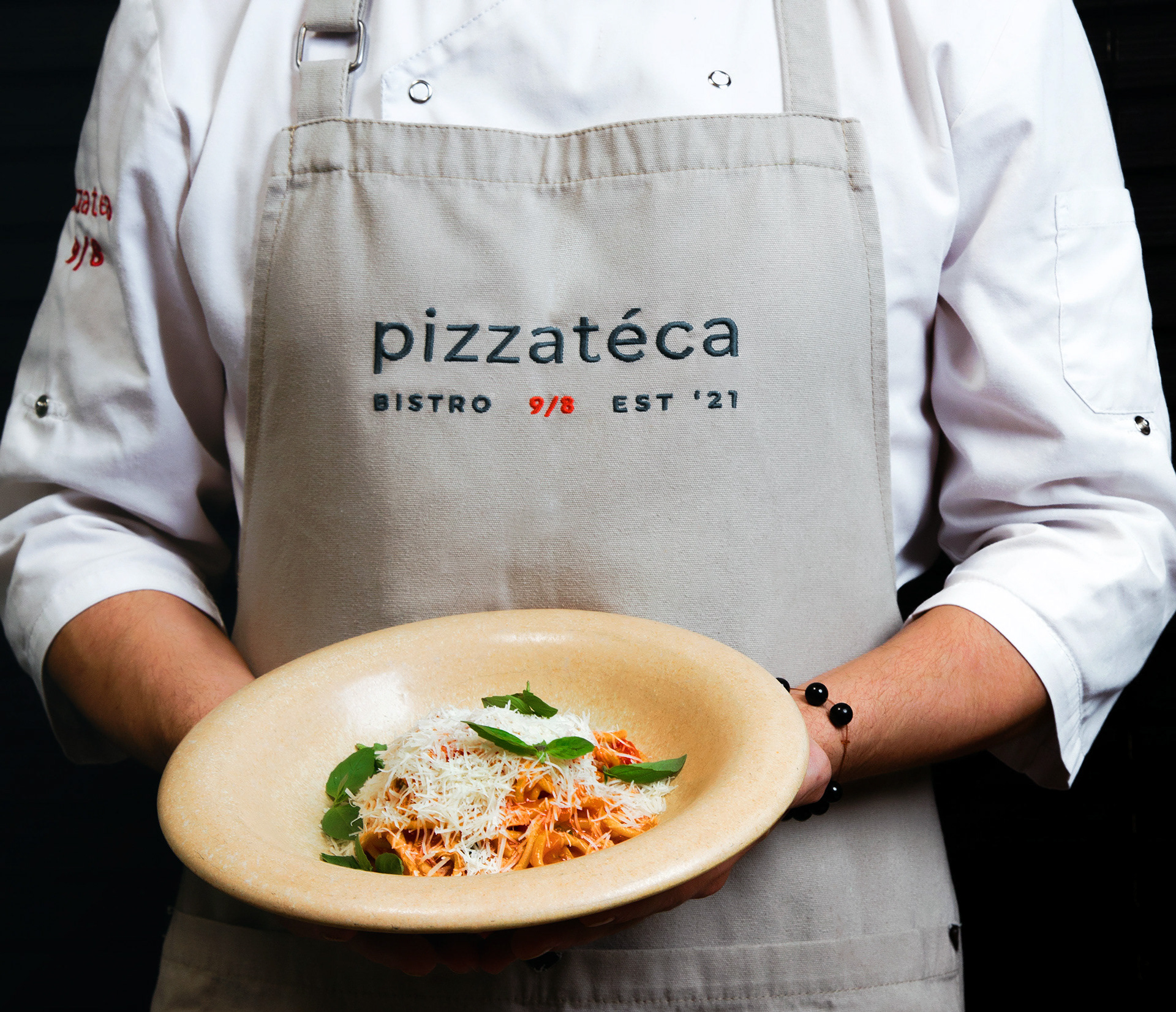 Bistro Pizzateca 9/8 — Изображение №1 — Брендинг на Dprofile