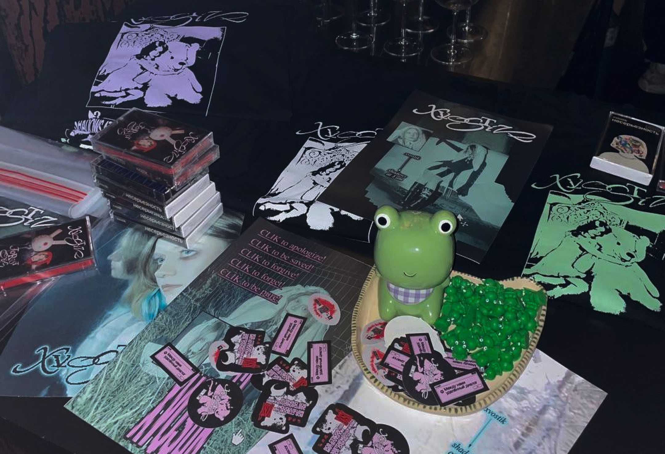 брендинг для альбома xvostik "shadows at 3am" — Изображение №12 — Брендинг, Анимация на Dprofile