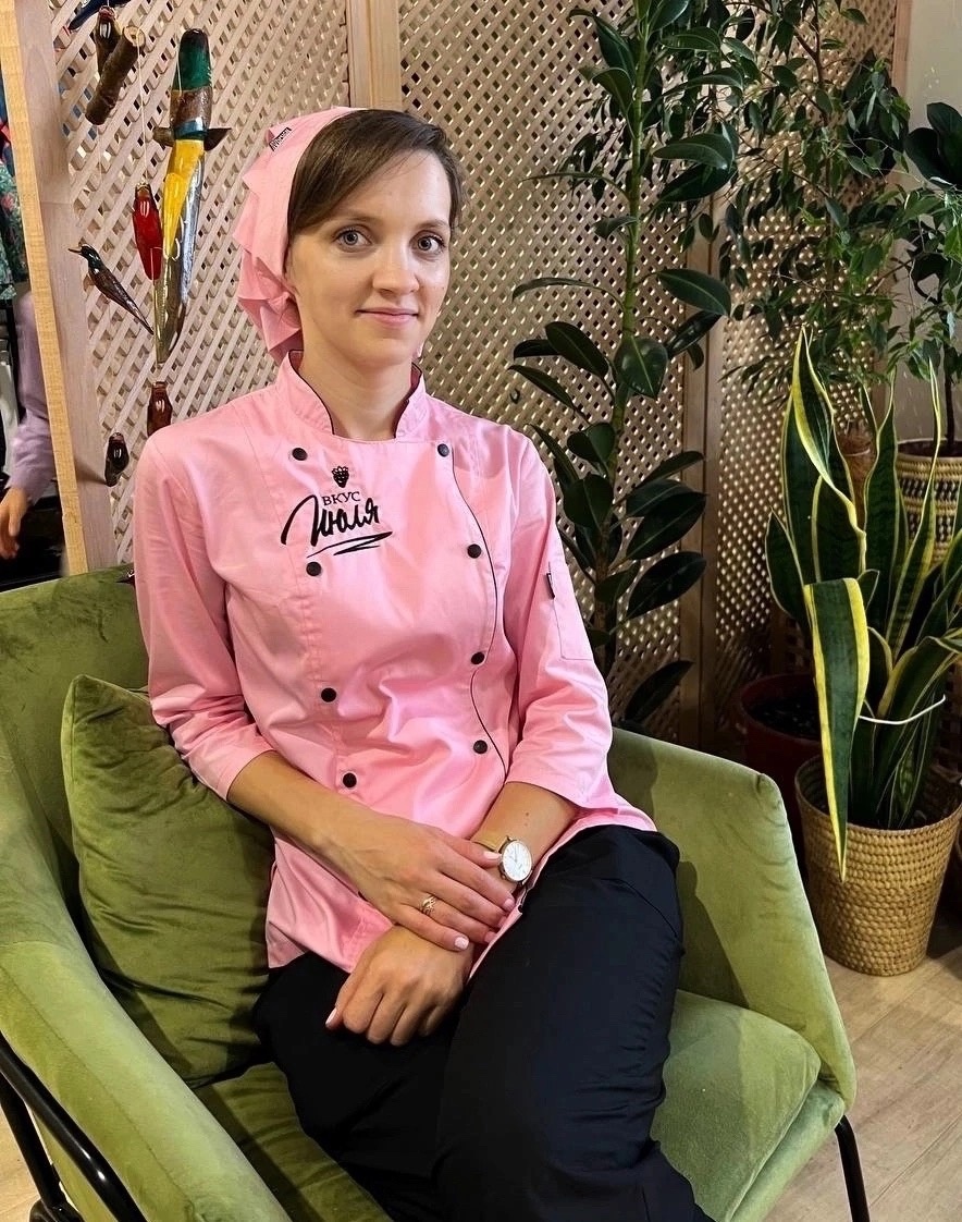 Название и логотип кондитерской "Вкус Июля" — Изображение №14 — Брендинг, Графика на Dprofile