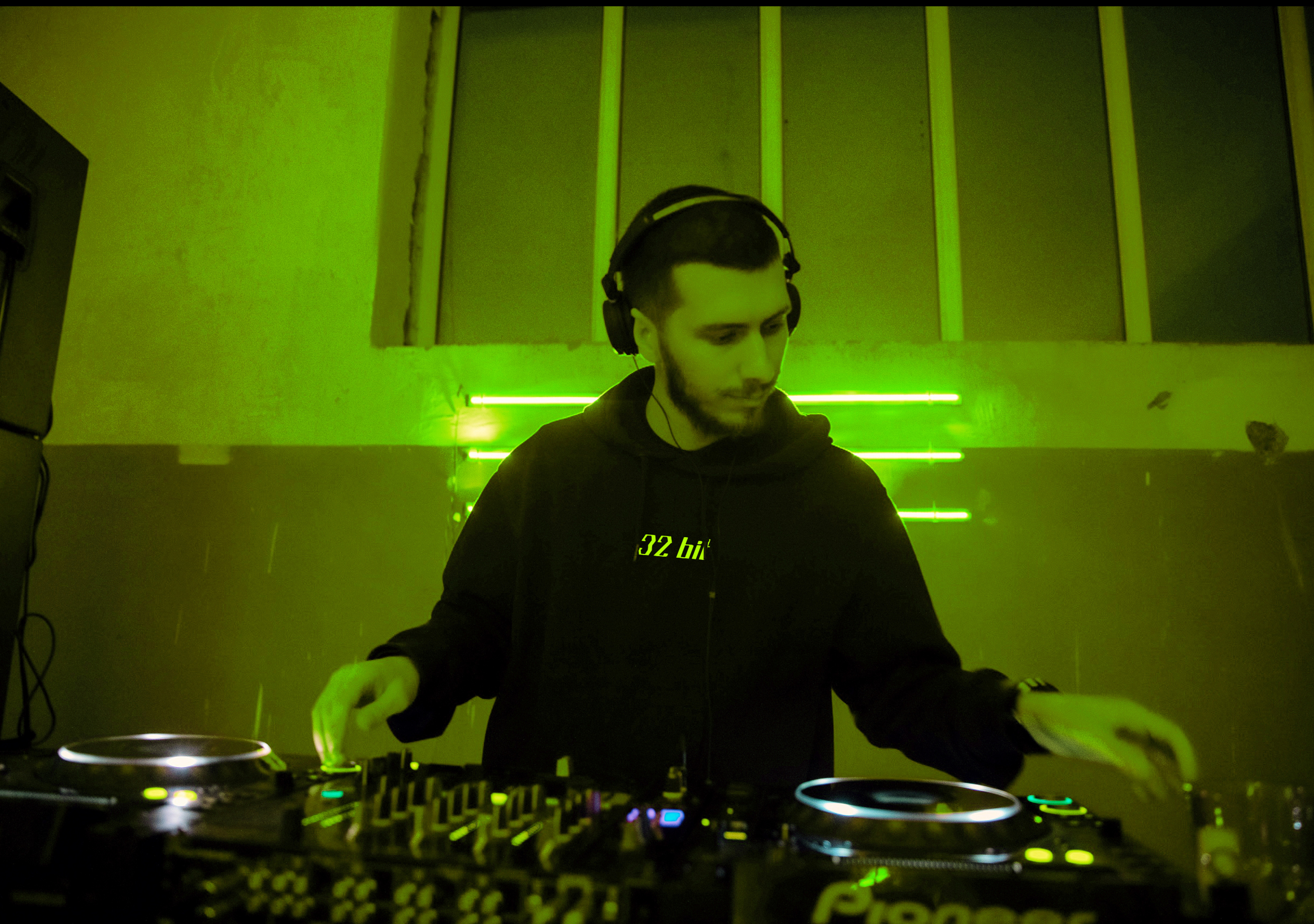 Онлайн-медиа 32 BIT — Изображение №20 — Брендинг на Dprofile