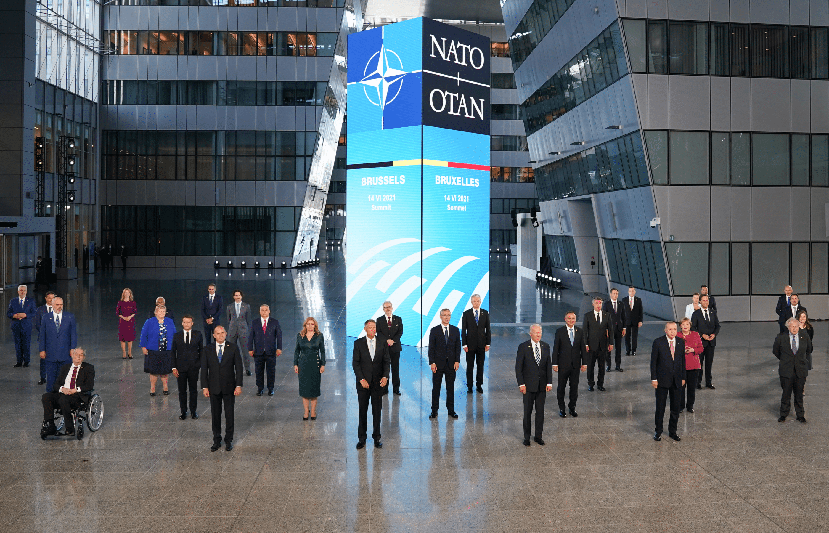 NATO — corporate website — Изображение №19 — Интерфейсы на Dprofile