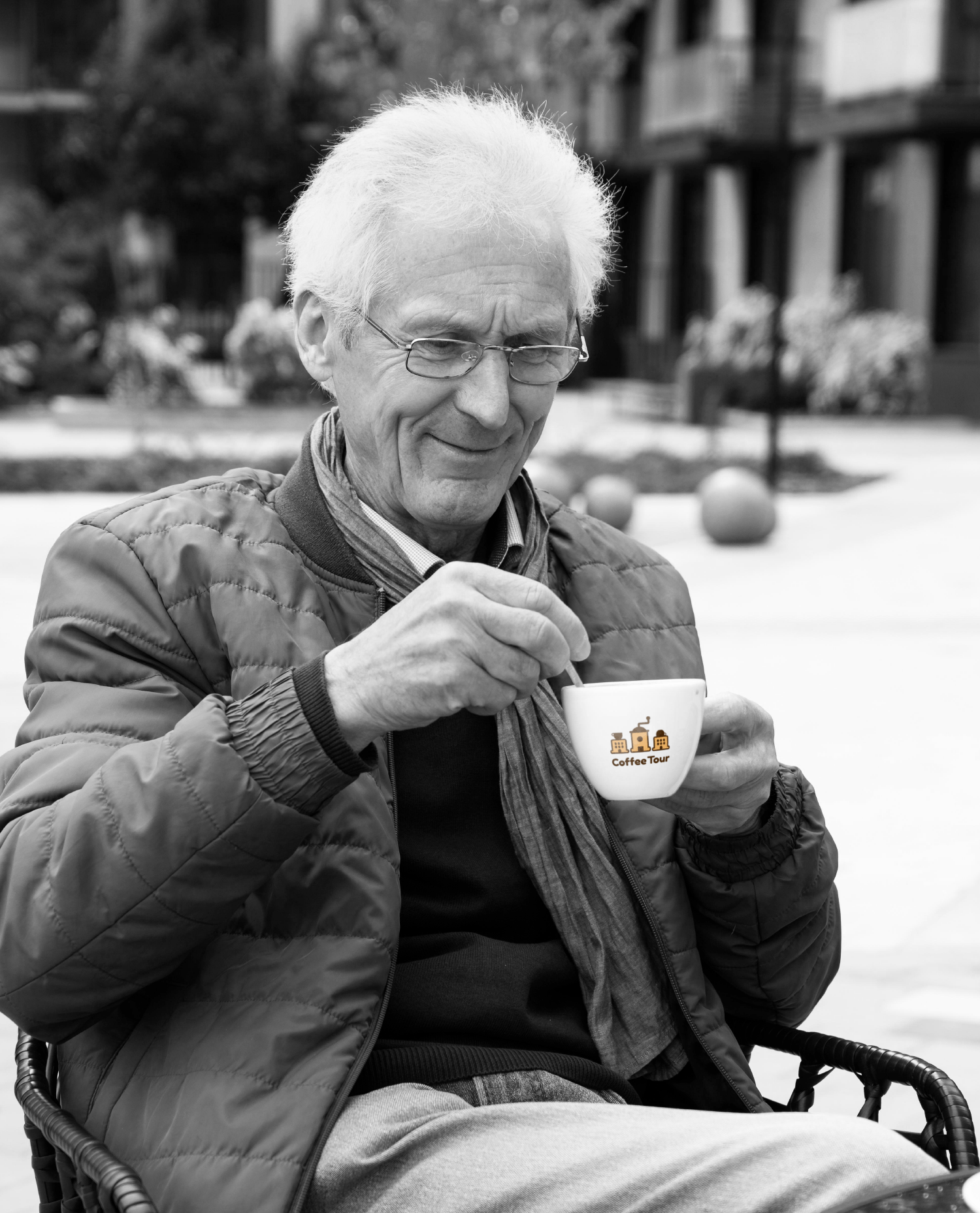 Logo for a coffeehouse "Coffee Tour" — Изображение №9 — Брендинг на Dprofile