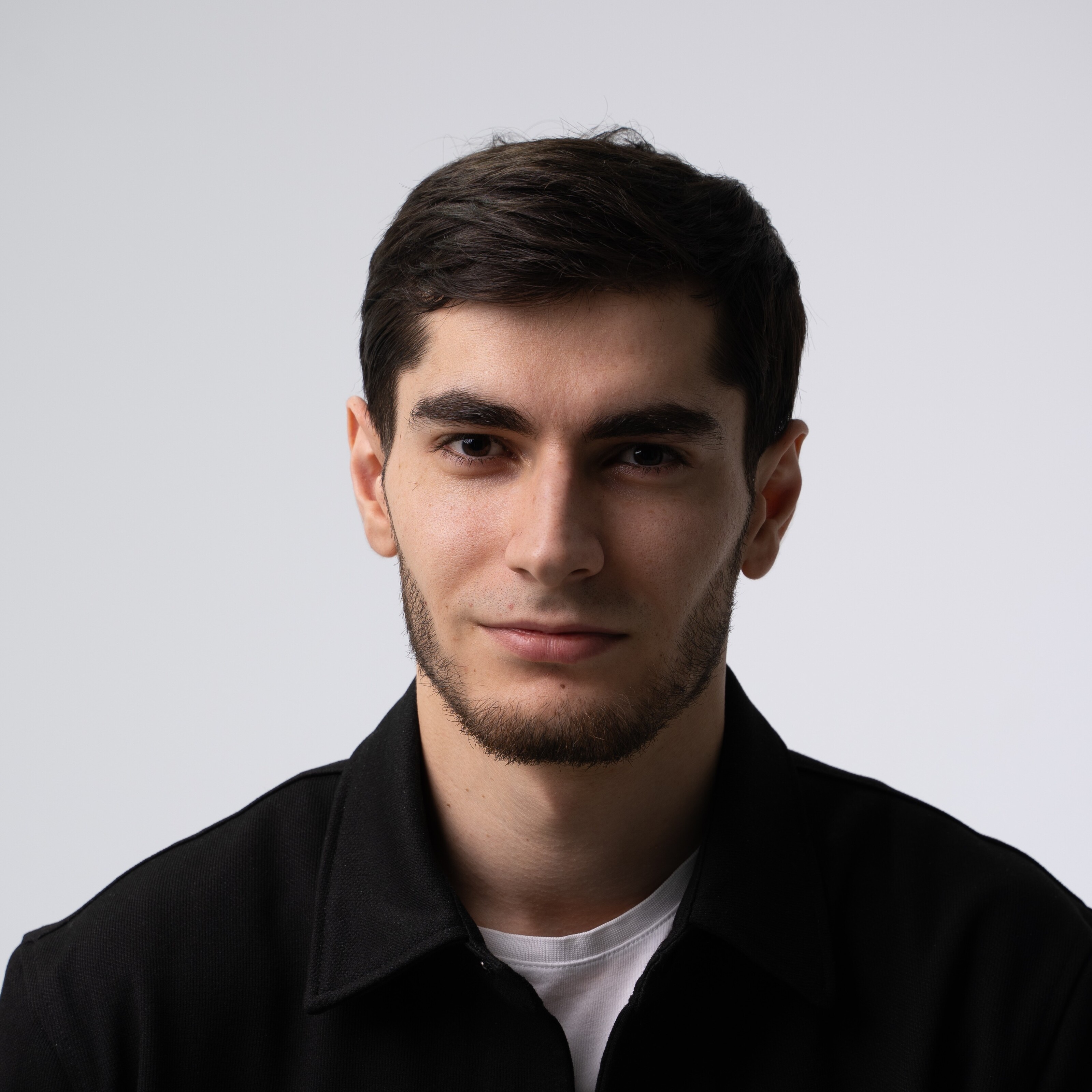 Аватар пользователя Махмуд Эмиров