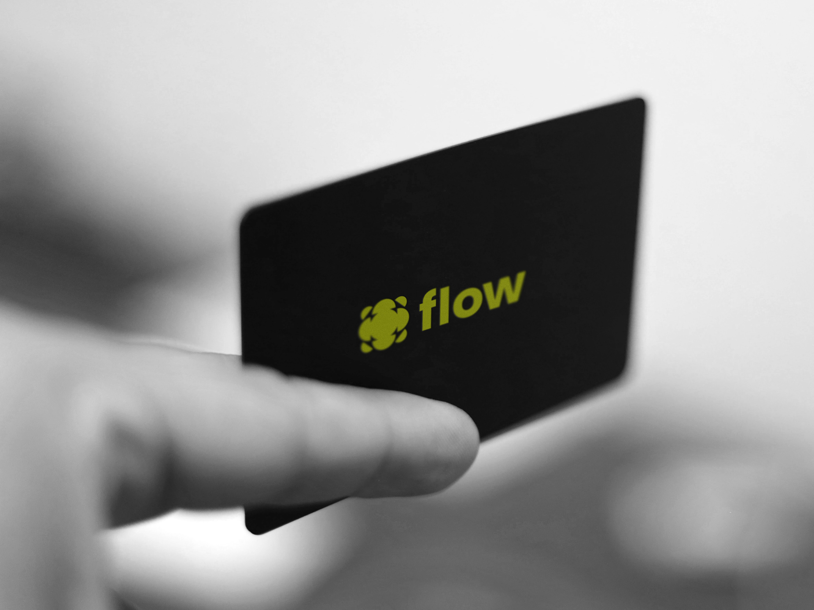 Айдентика для компании шеринга повербанков Flow (концепт) — Изображение №11 — Брендинг на Dprofile