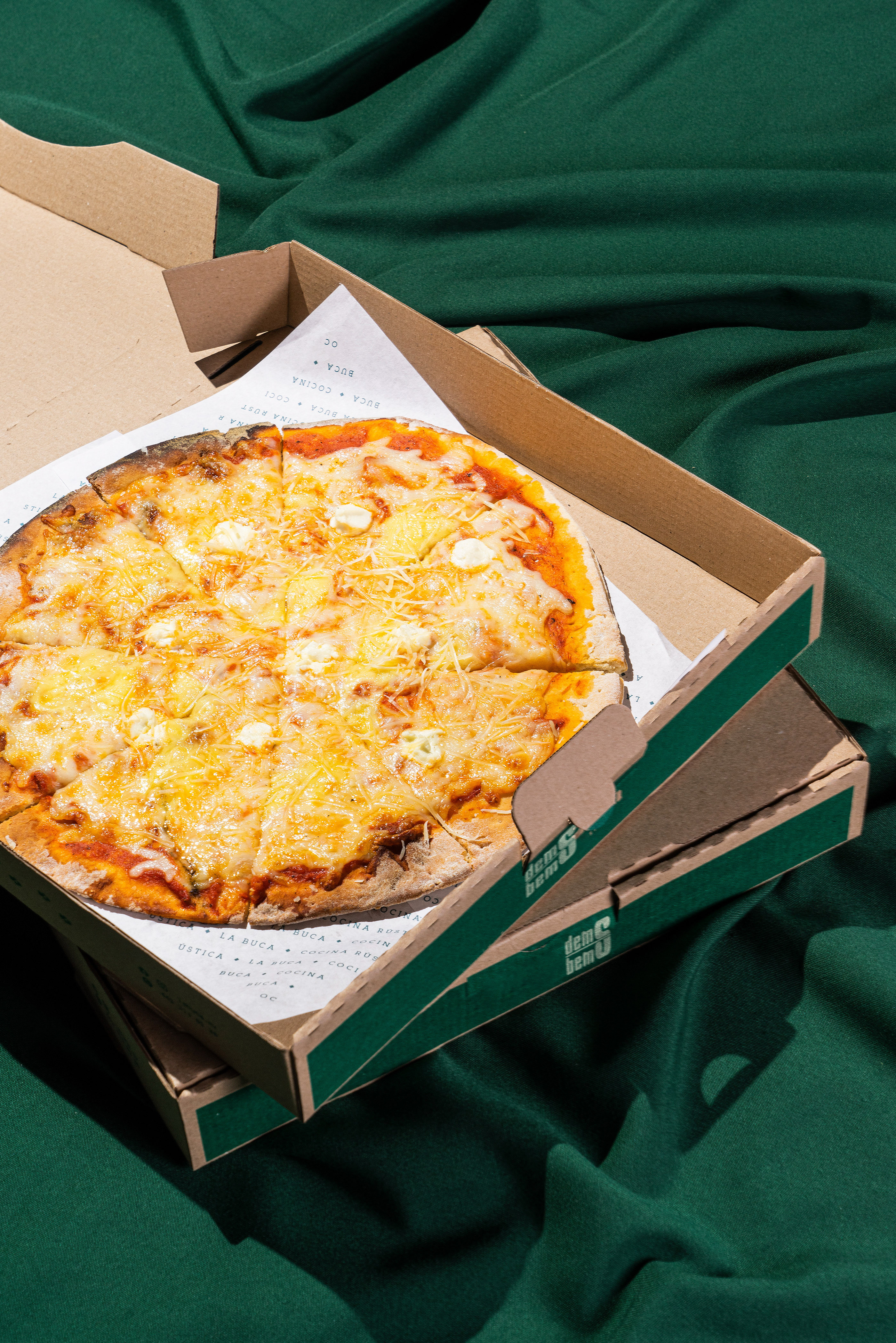 DEMSBEMS PIZZA | PIZZERIA LOGO, PACKAGE, VISUAL — Изображение №6 — Брендинг, Графика на Dprofile