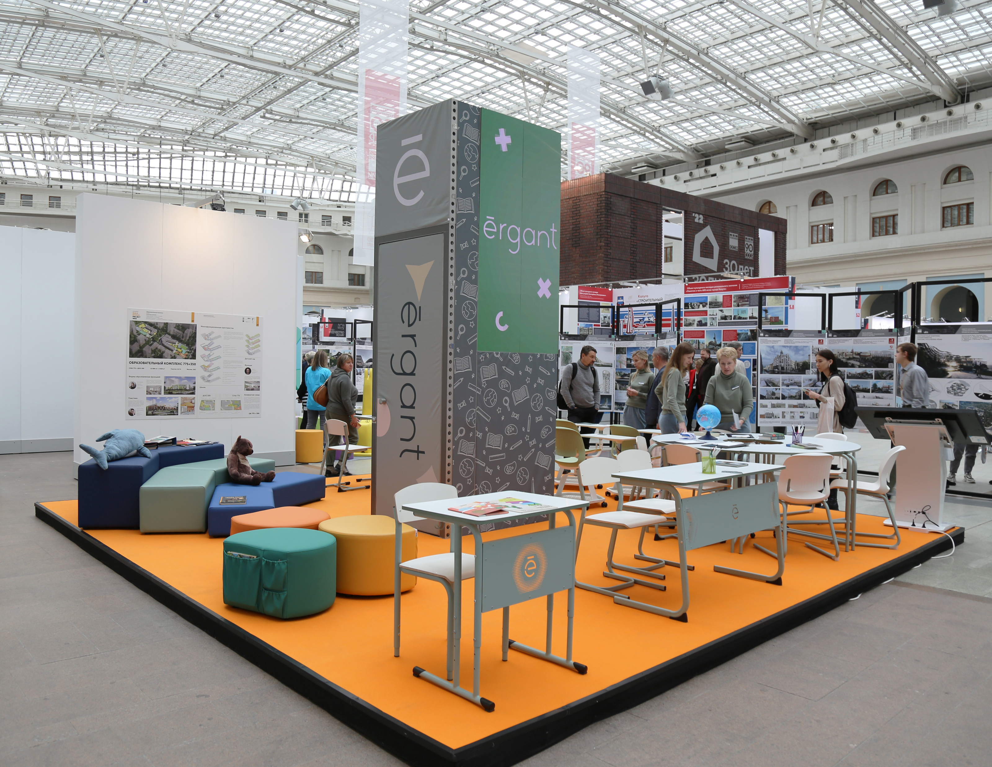 Выставочный стенд на Build School 2022 — Изображение №9 — 3D, Анимация на Dprofile