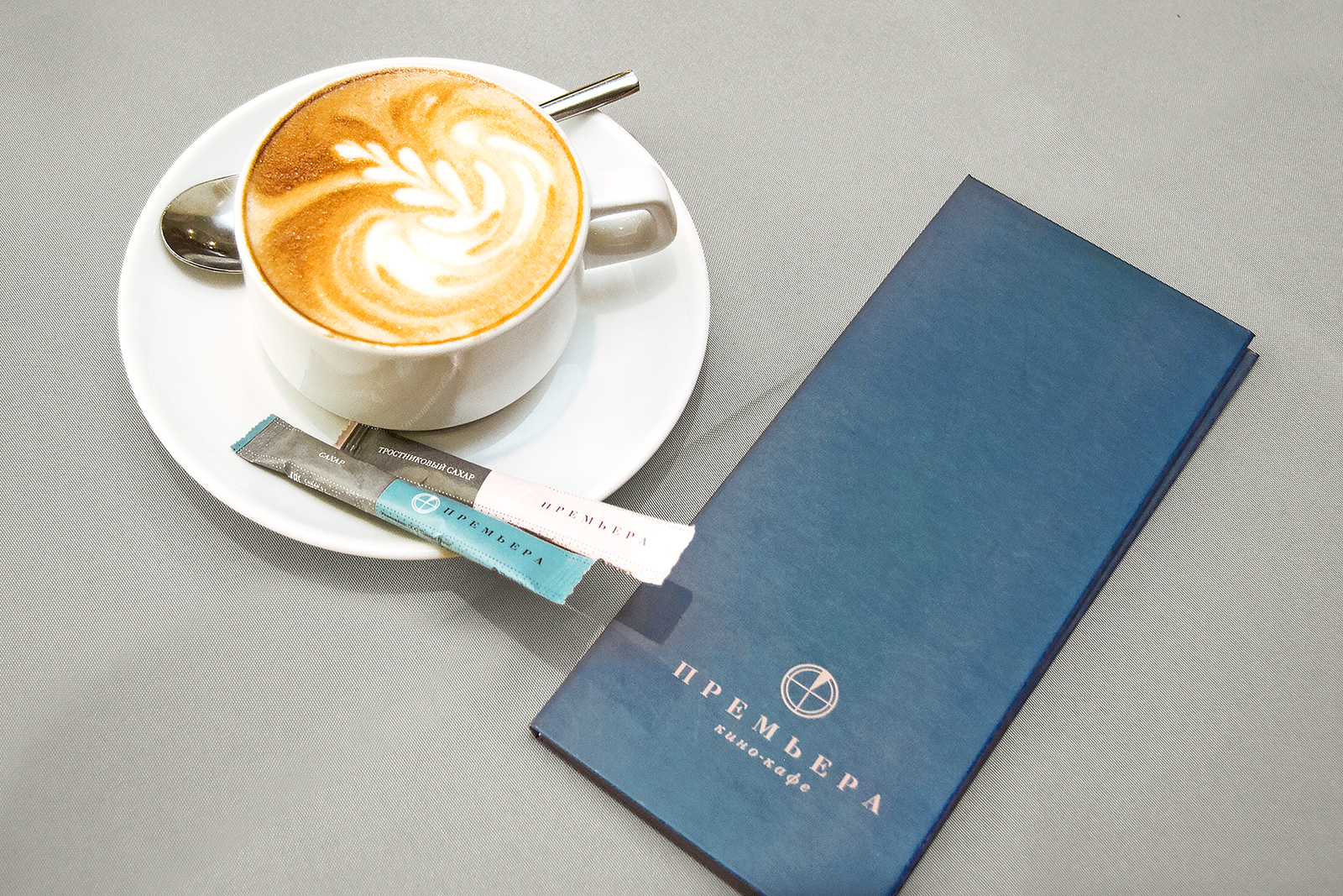 Нейминг и айдентика кафе Премьера — Изображение №12 — Брендинг на Dprofile