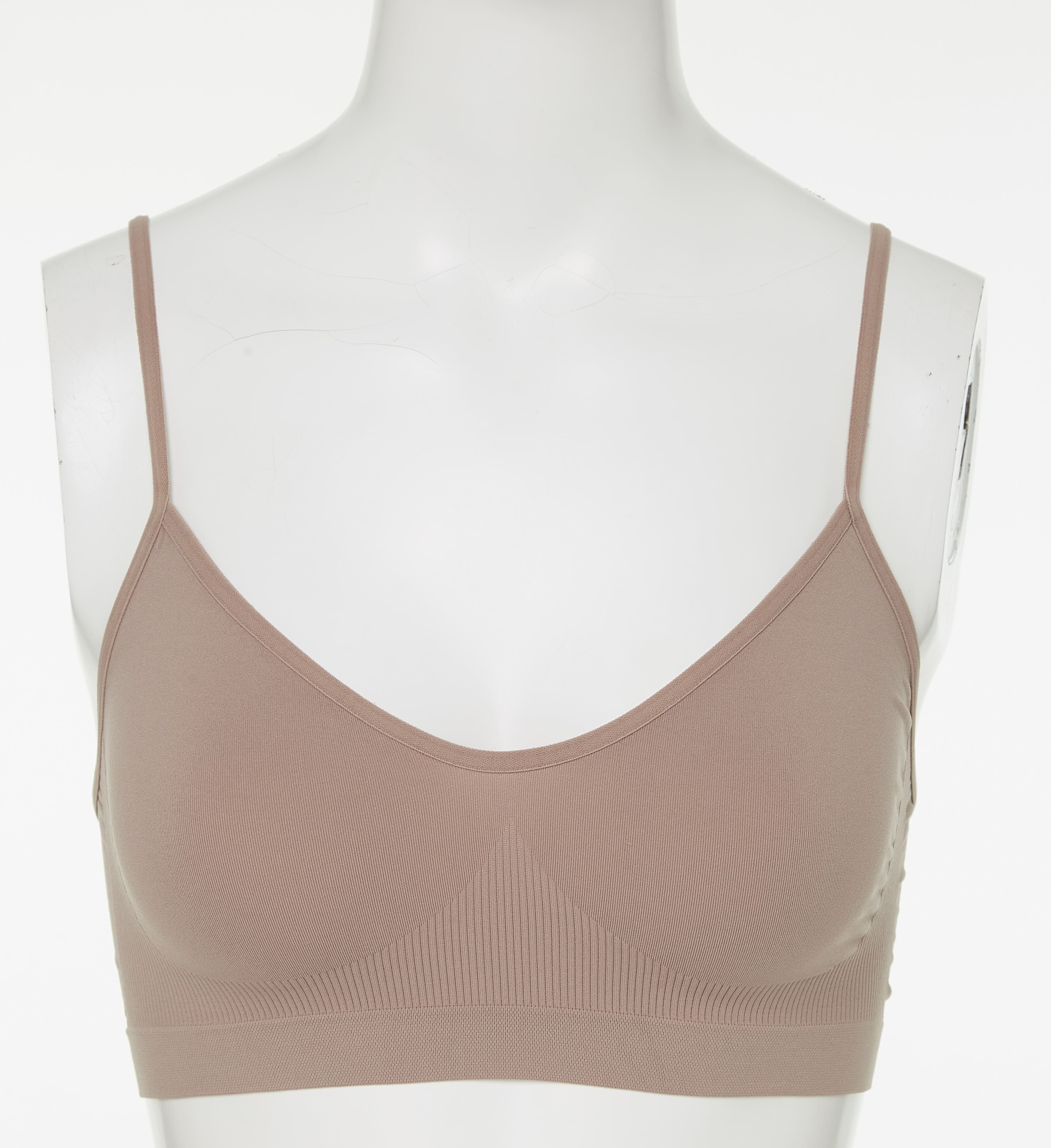 Создание эффекта  прозрачного манекена для маркетплейса — Изображение №1 — Брендинг, 3D на Dprofile