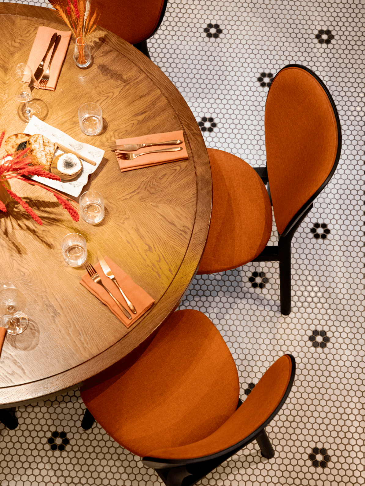 Nome ― Restaurant brand identity — Изображение №9 — Брендинг, Иллюстрация на Dprofile
