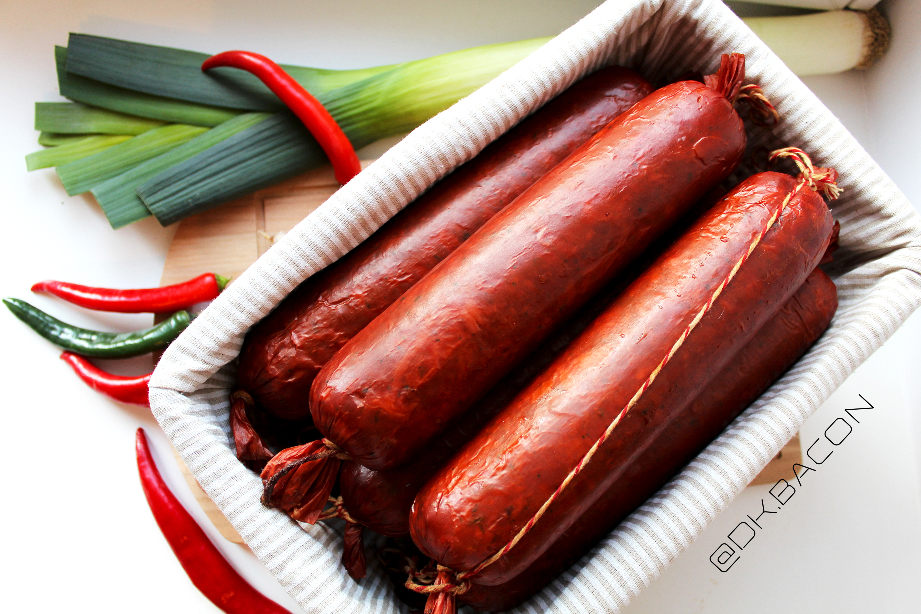 Домашняя коптильня BACON, иллюстрация, логотип, брошюра. — Изображение №13 — Брендинг, Иллюстрация на Dprofile