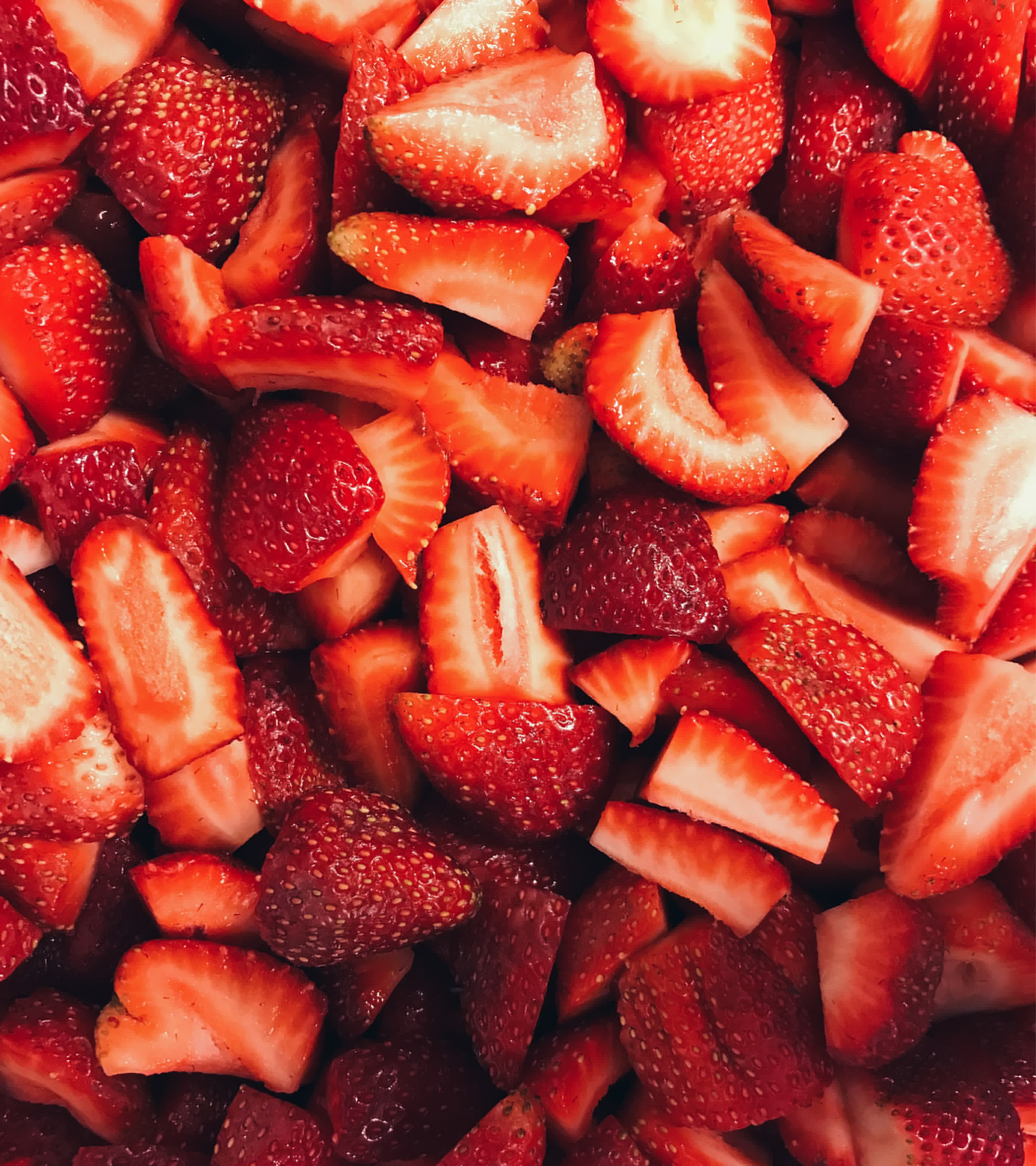 «Клубнично» | разработка иллюстративного логотипа — Изображение №3 — Брендинг, Иллюстрация на Dprofile